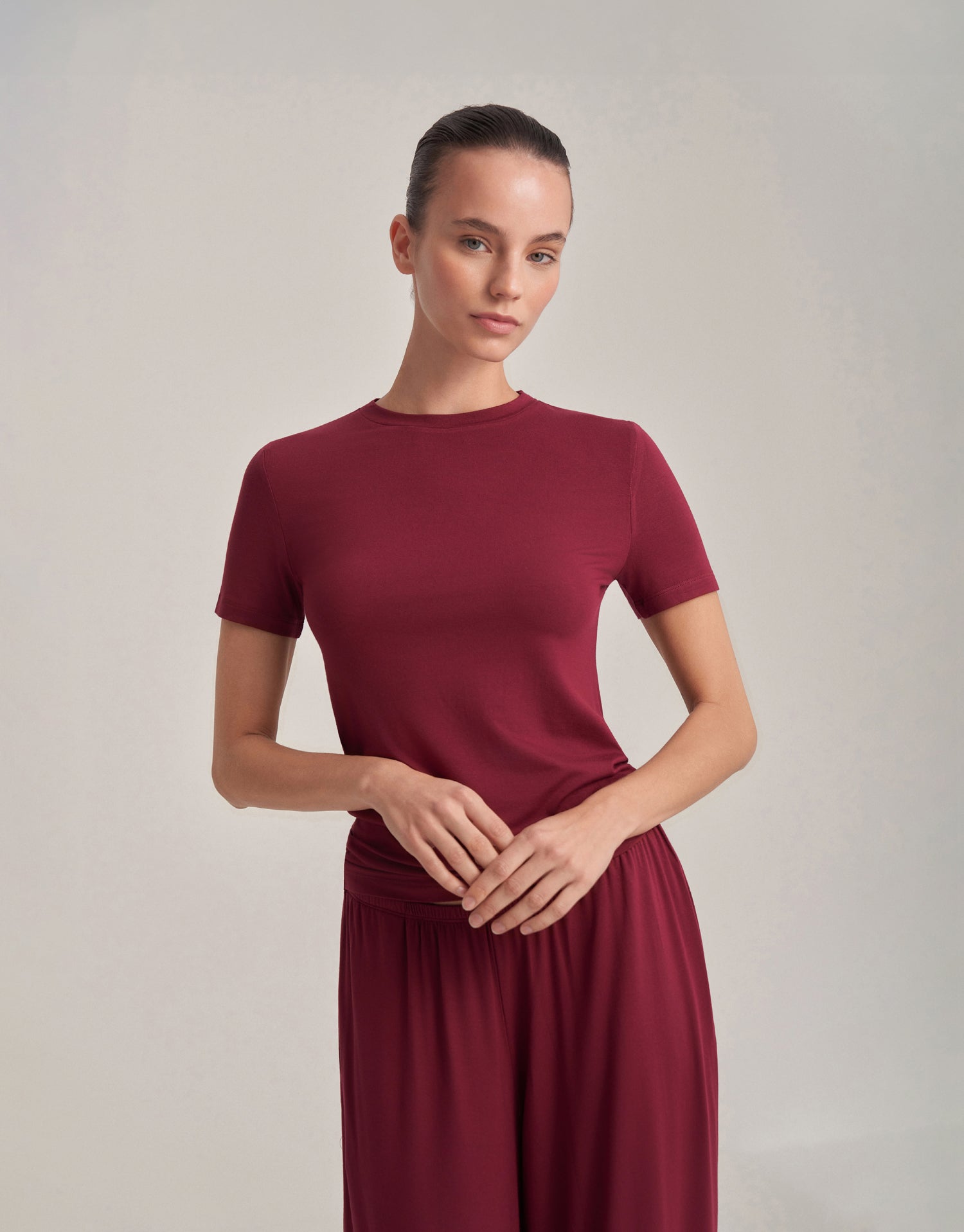 FIT KESIM KISA KOLLU T-SHIRT MÜRDÜM