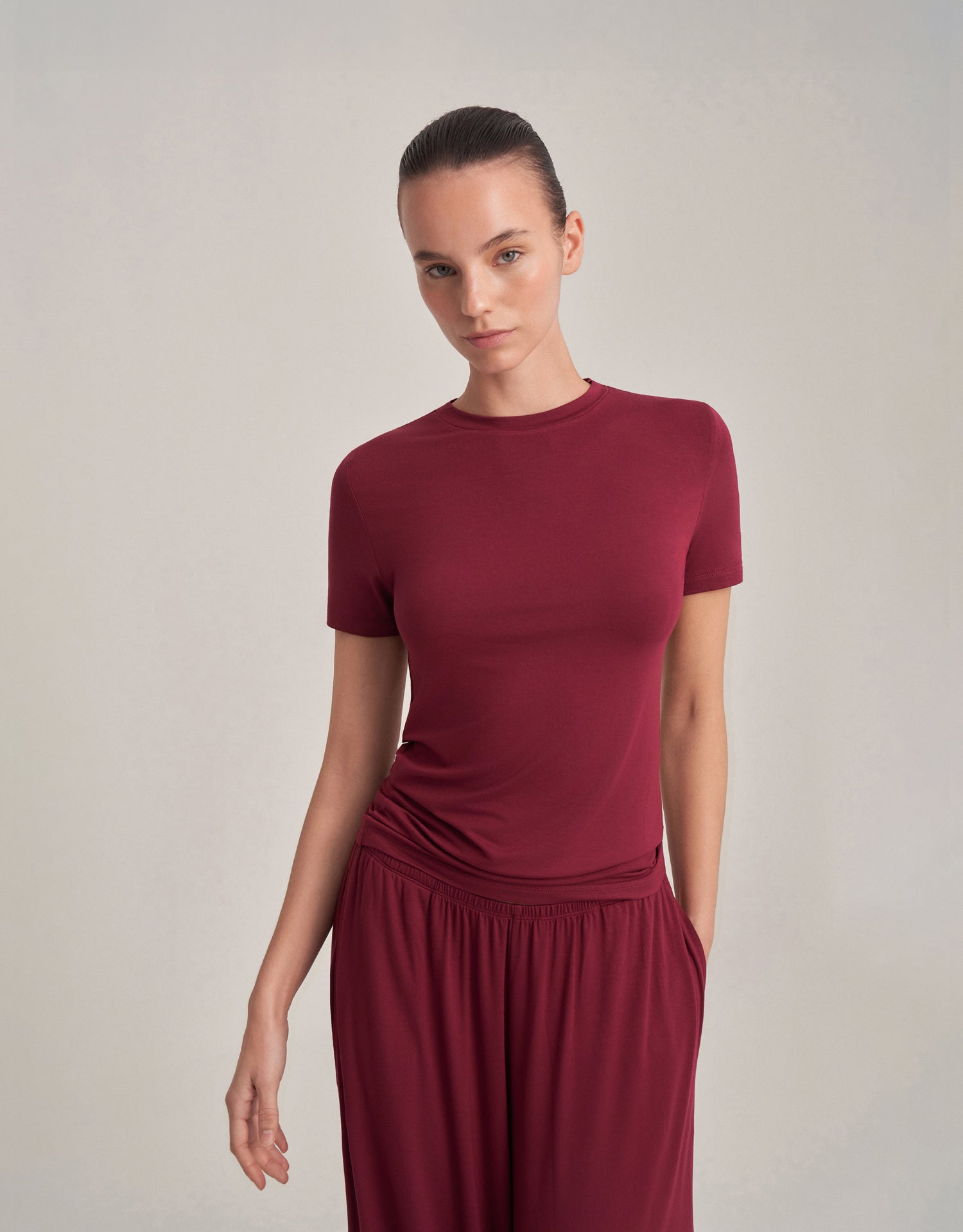 FIT KESIM KISA KOLLU T-SHIRT MÜRDÜM