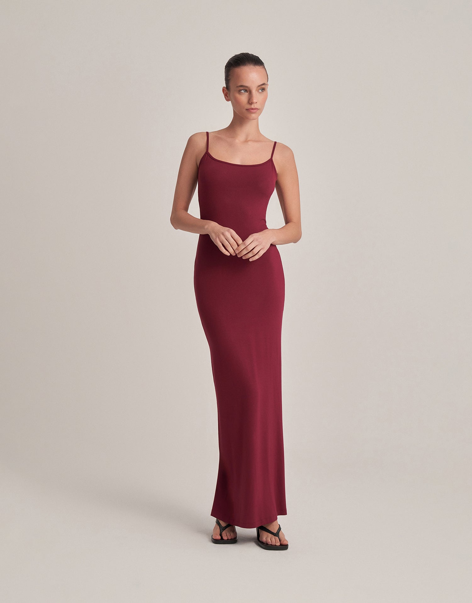BACKLESS STRAPLESS LONG DRESS, BURGUNDY