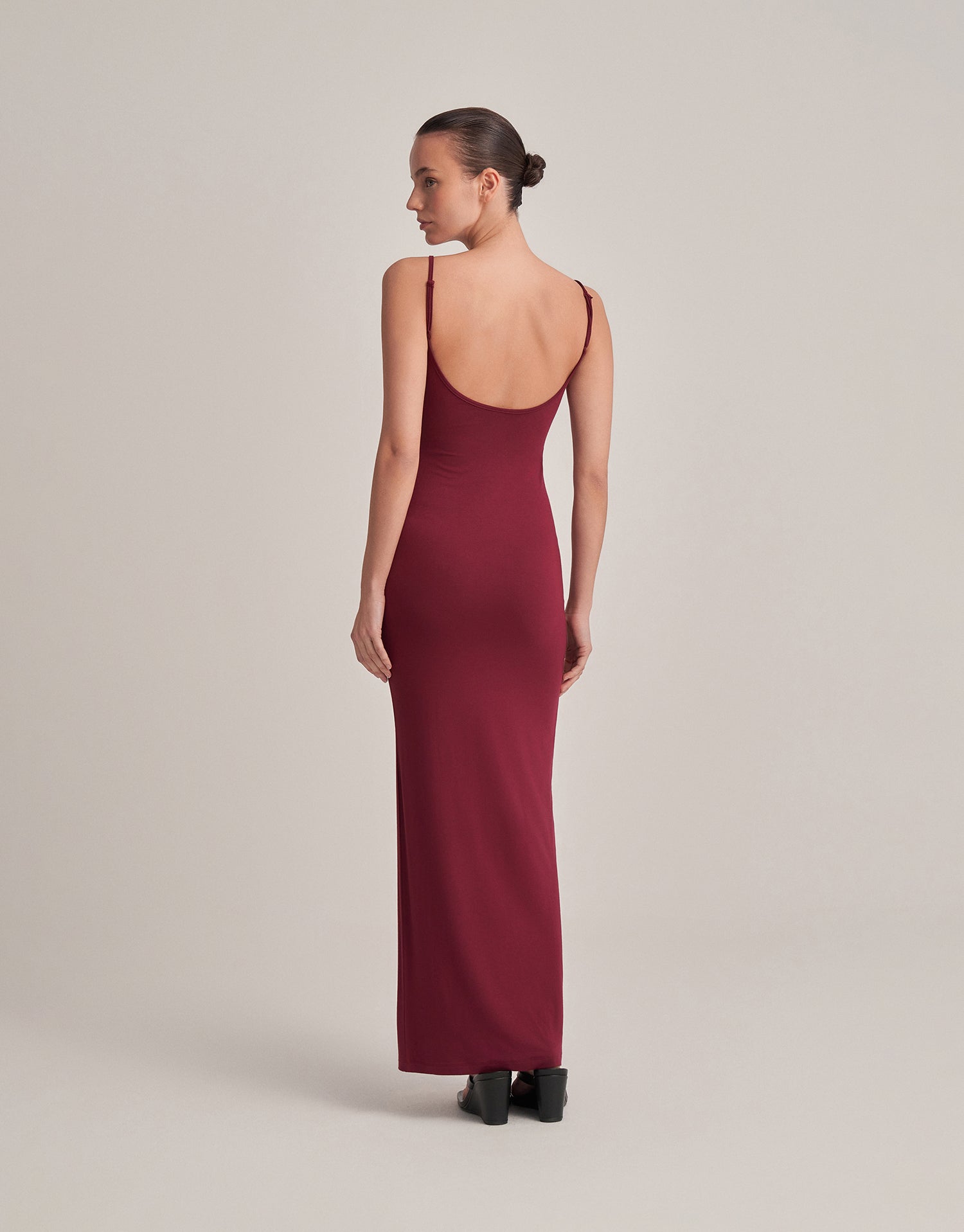 BACKLESS STRAPLESS LONG DRESS, BURGUNDY