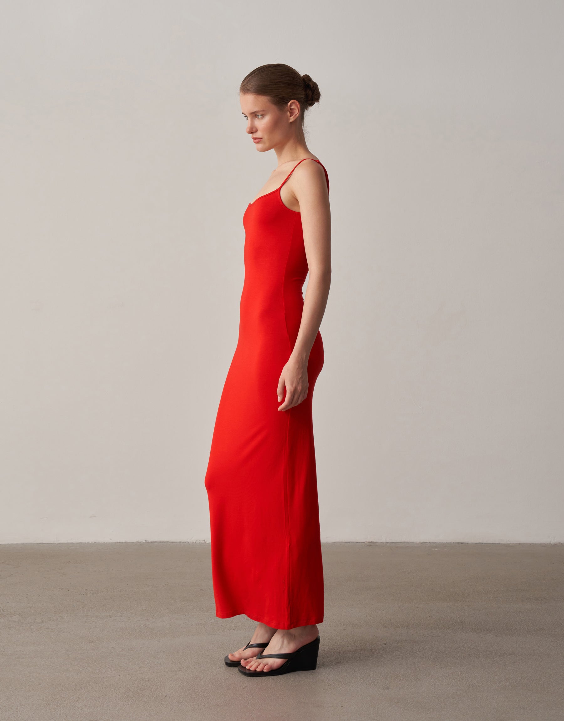 Gündüzden Geceye Askılı Midi Elbise