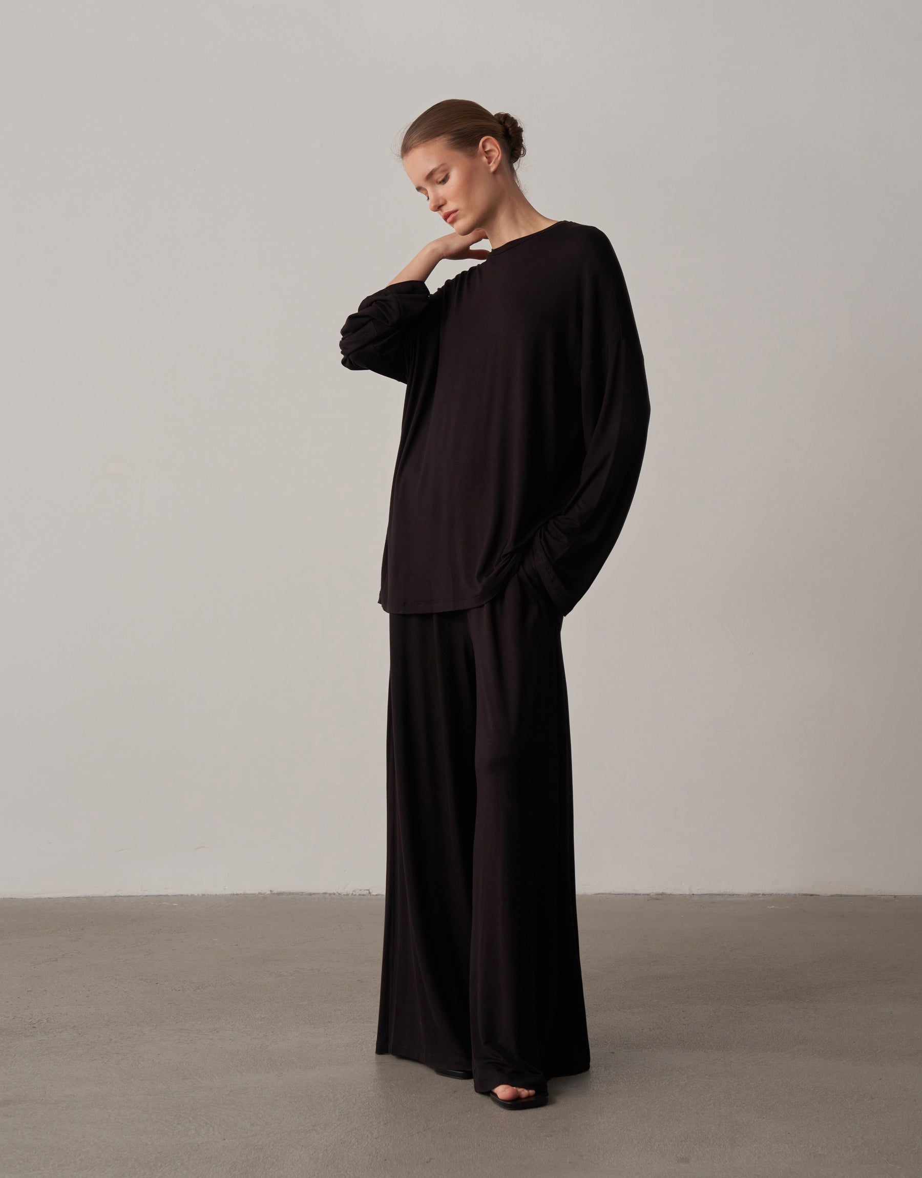 Relaxed Form Lie Blouse