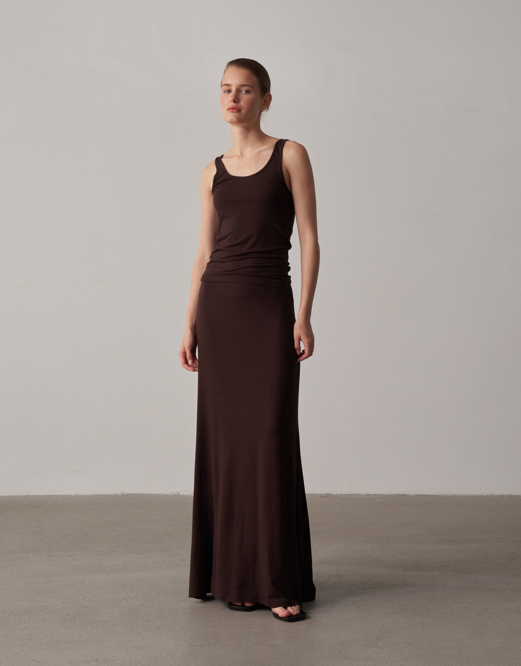 Long Skirt with Shape Area