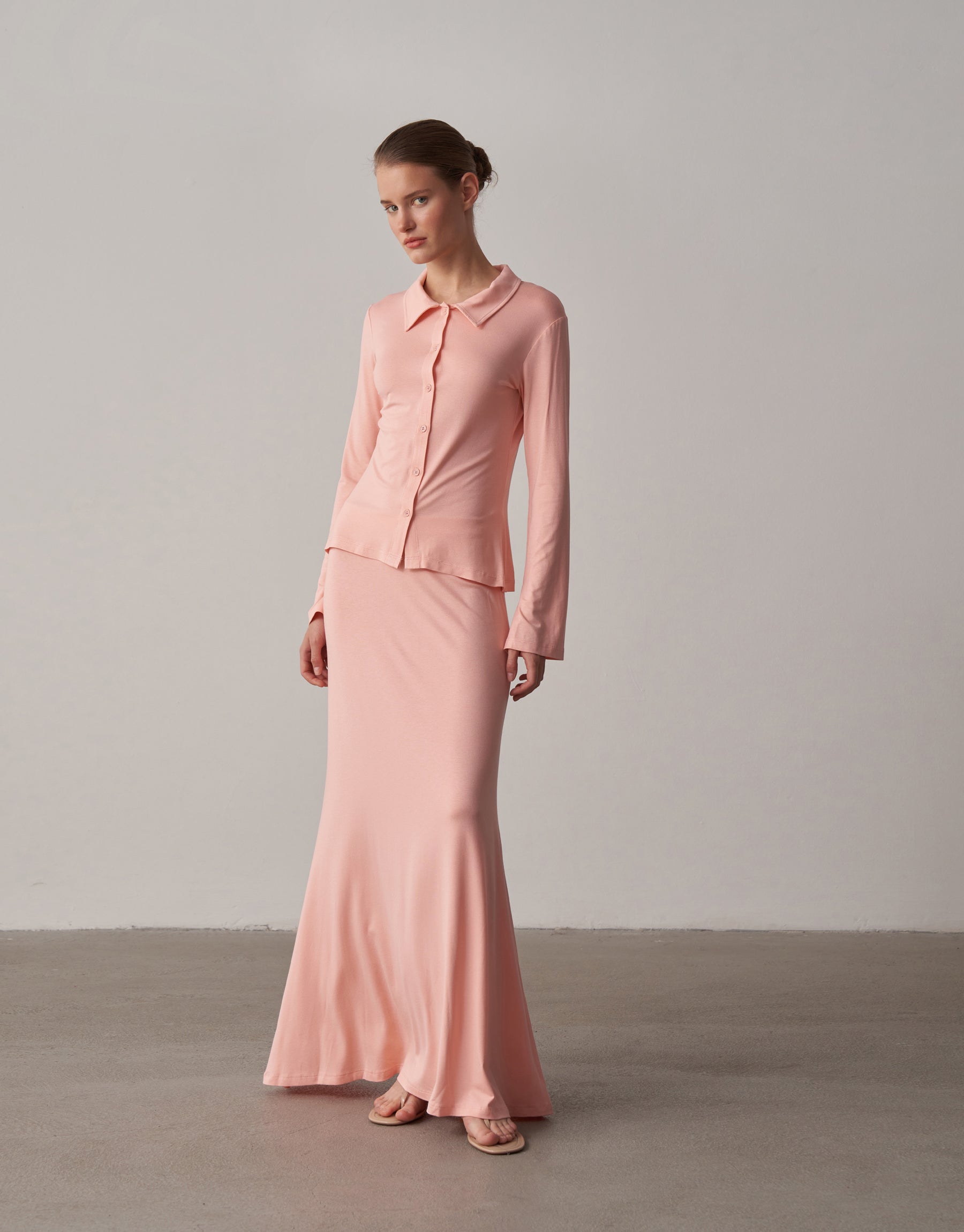 Long Skirt with Shape Area