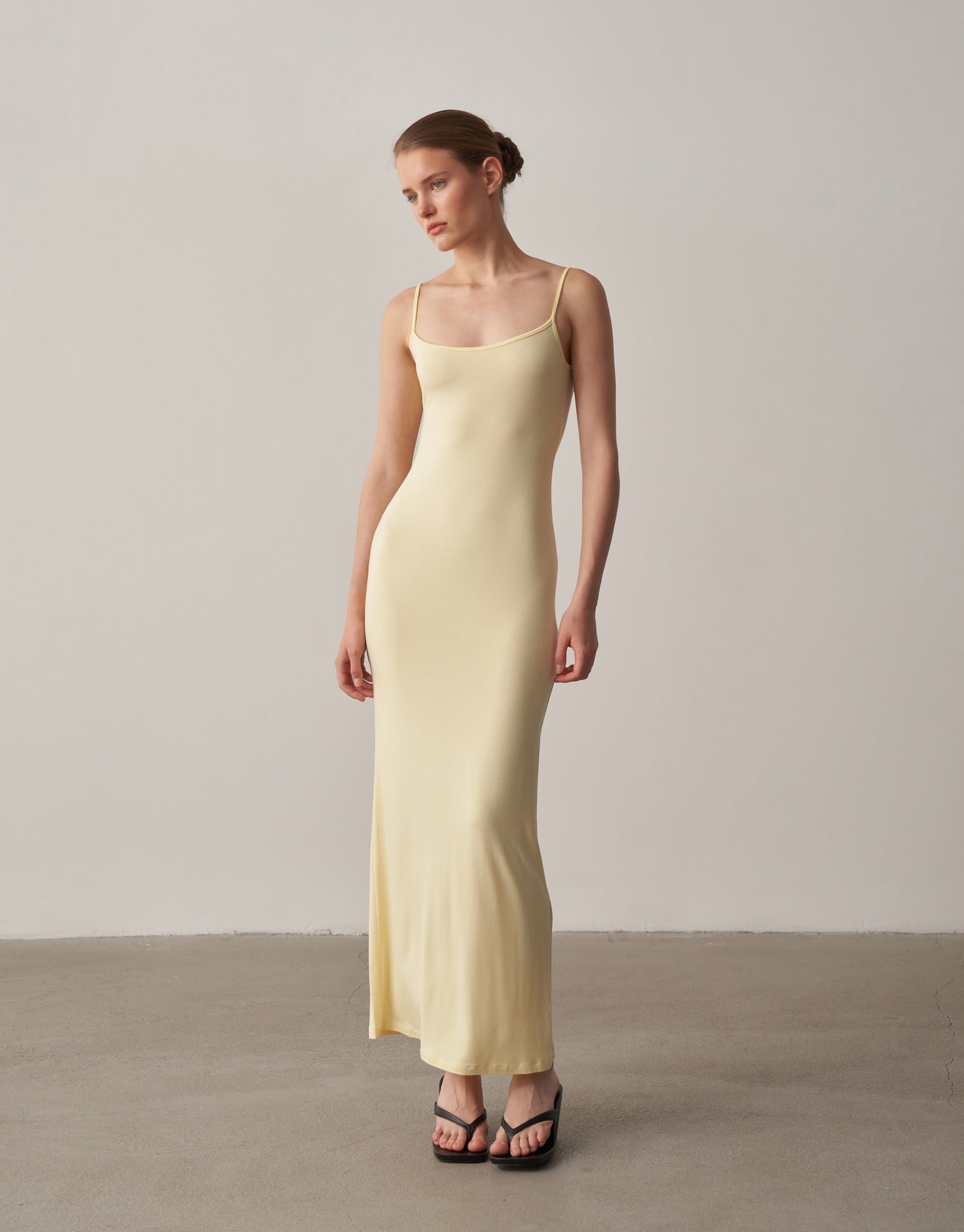 Gündüzden Geceye Askılı Midi Elbise