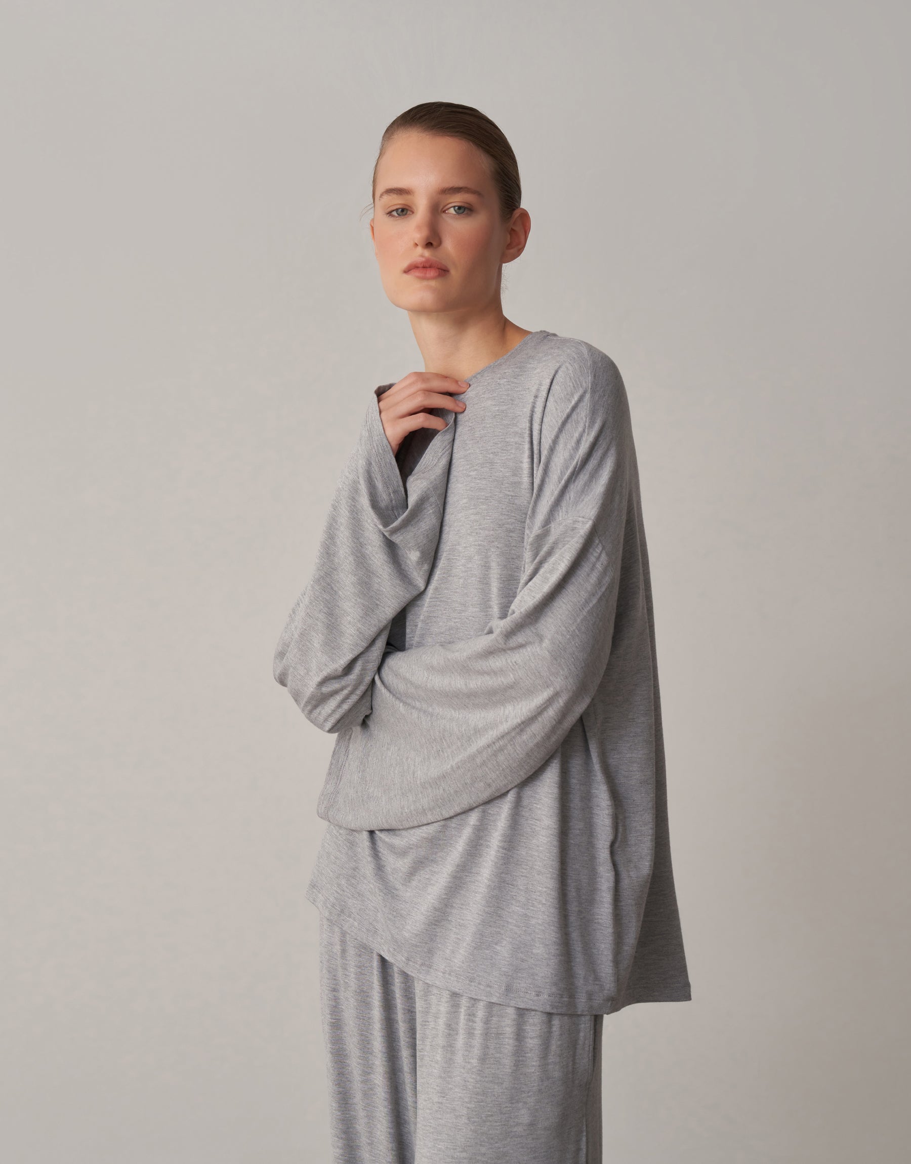 Relaxed Form Lie Blouse