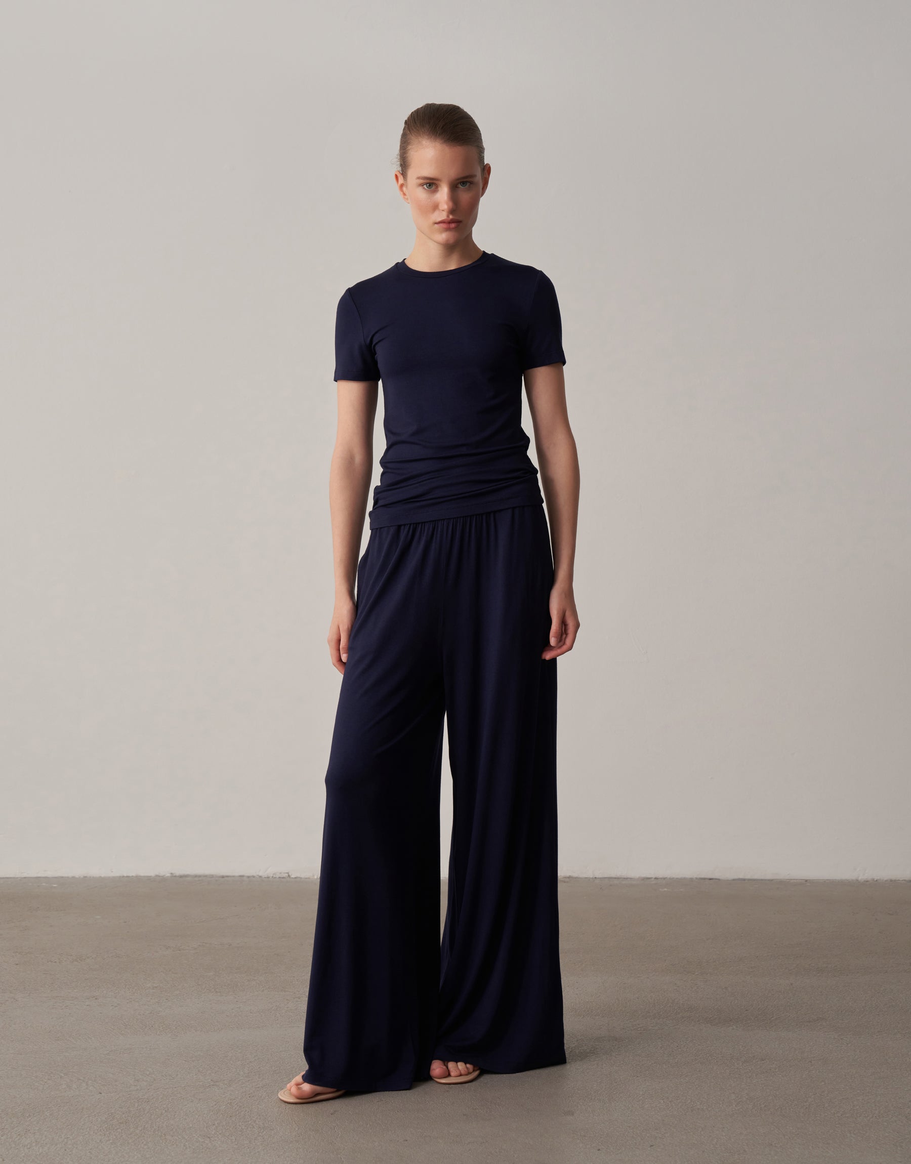 Fit Kesim Kısa Kollu Tişört