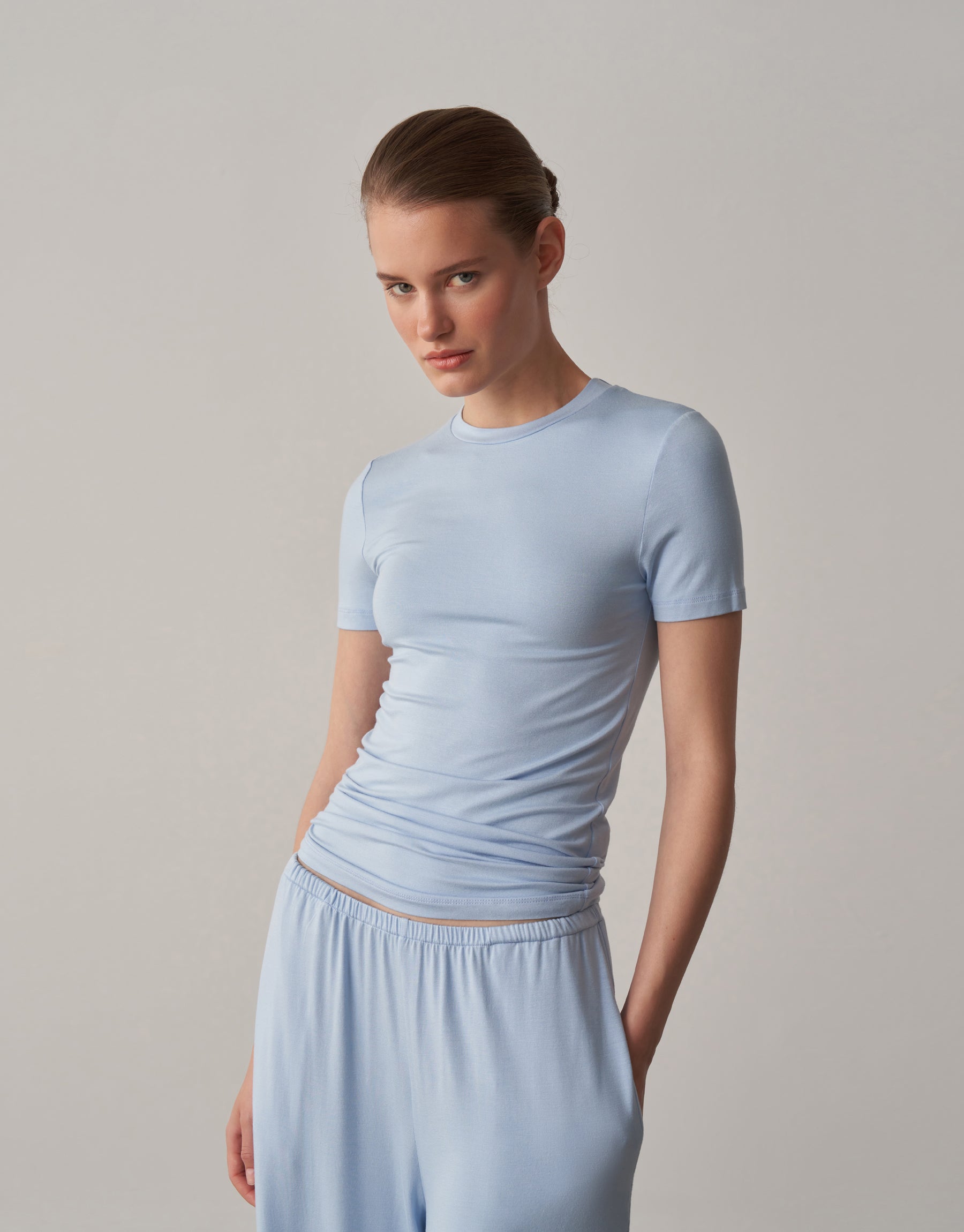 Fit Kesim Kısa Kollu Tişört