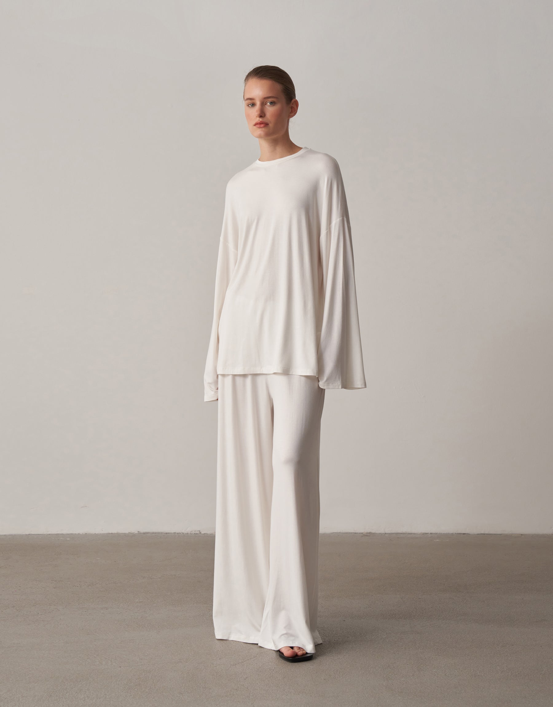 Relaxed Form Lie Blouse