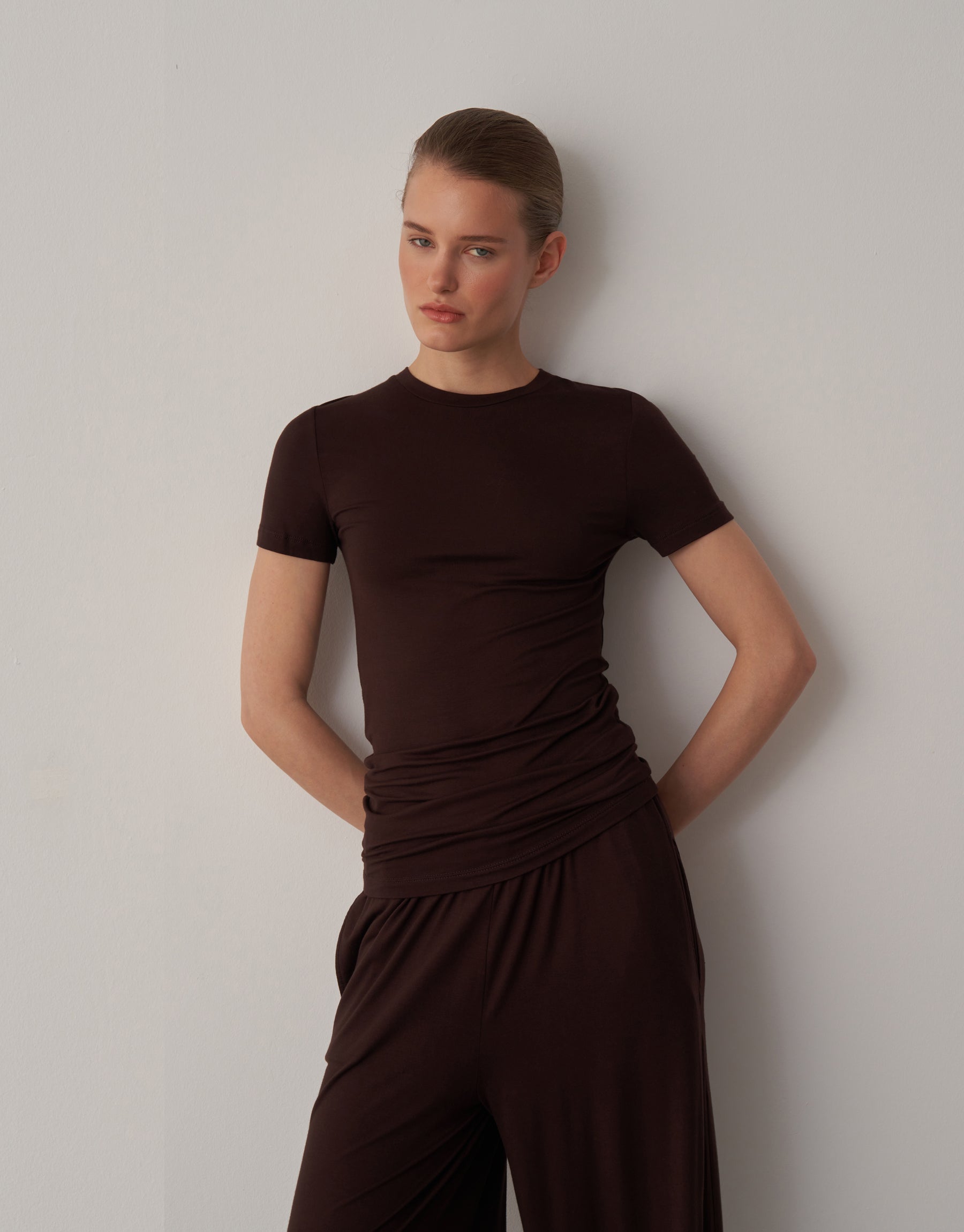 Fit Kesim Kısa Kollu Tişört