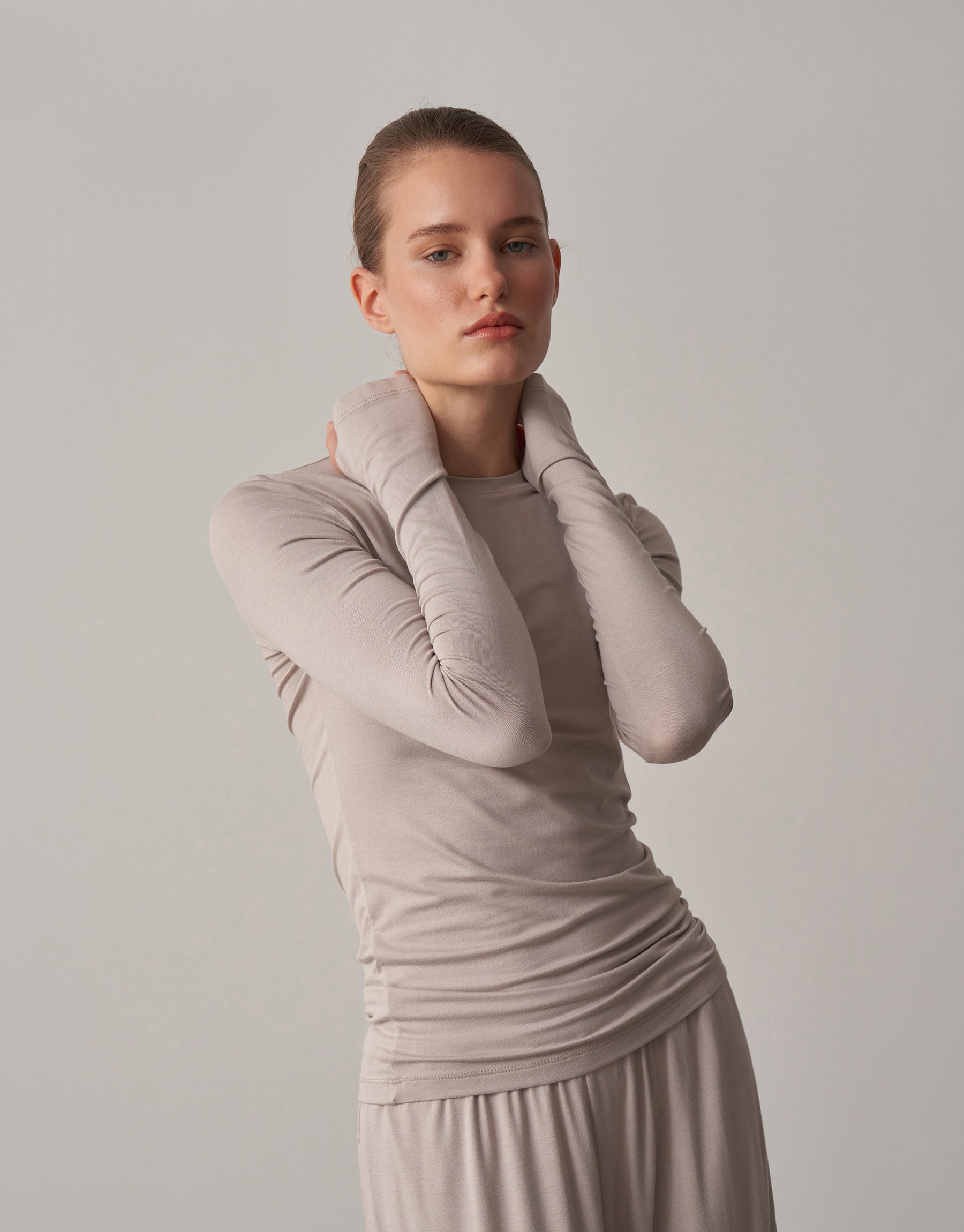 Fit Kesim Uzun Kollu Tişört