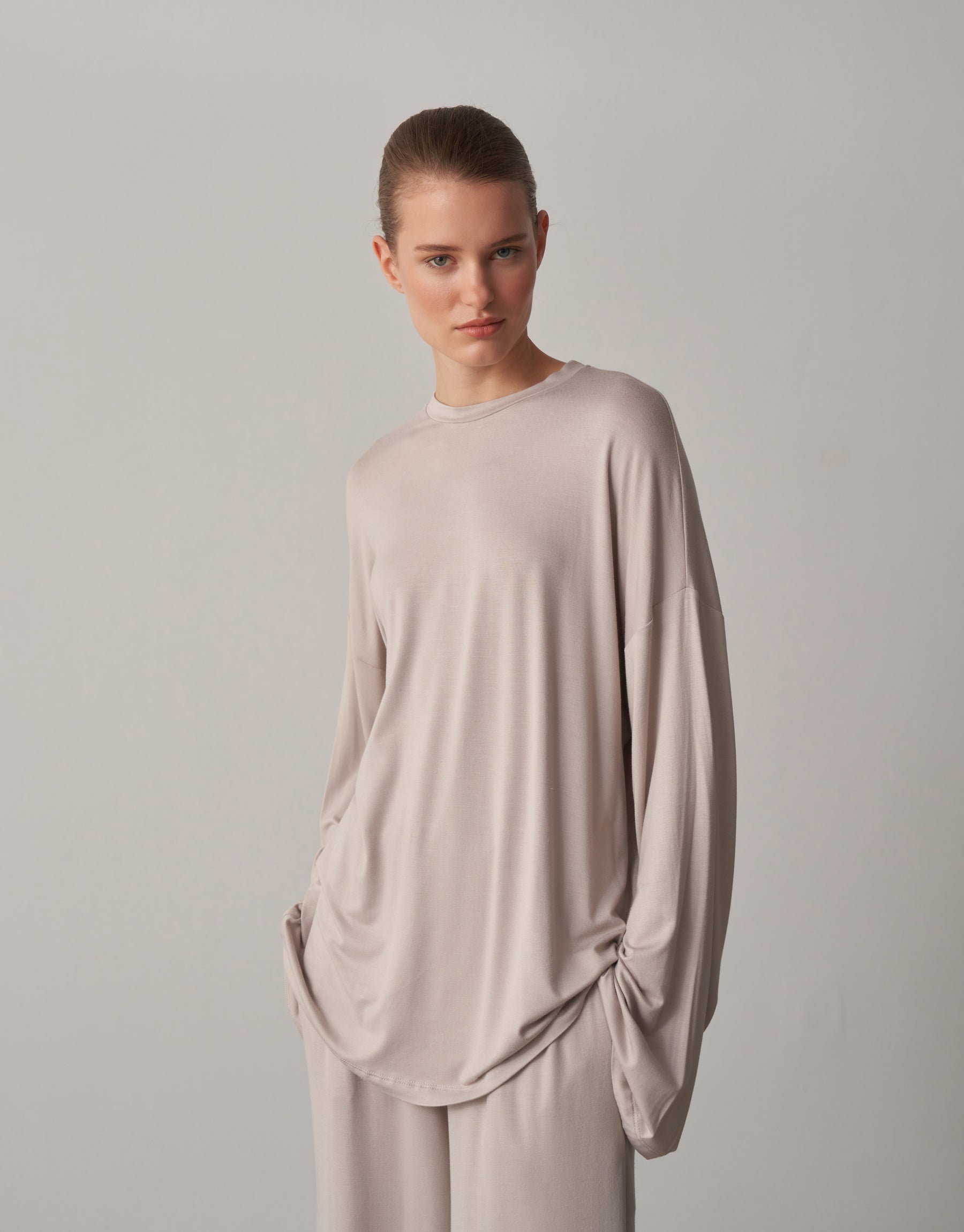 Relaxed Form Lie Blouse