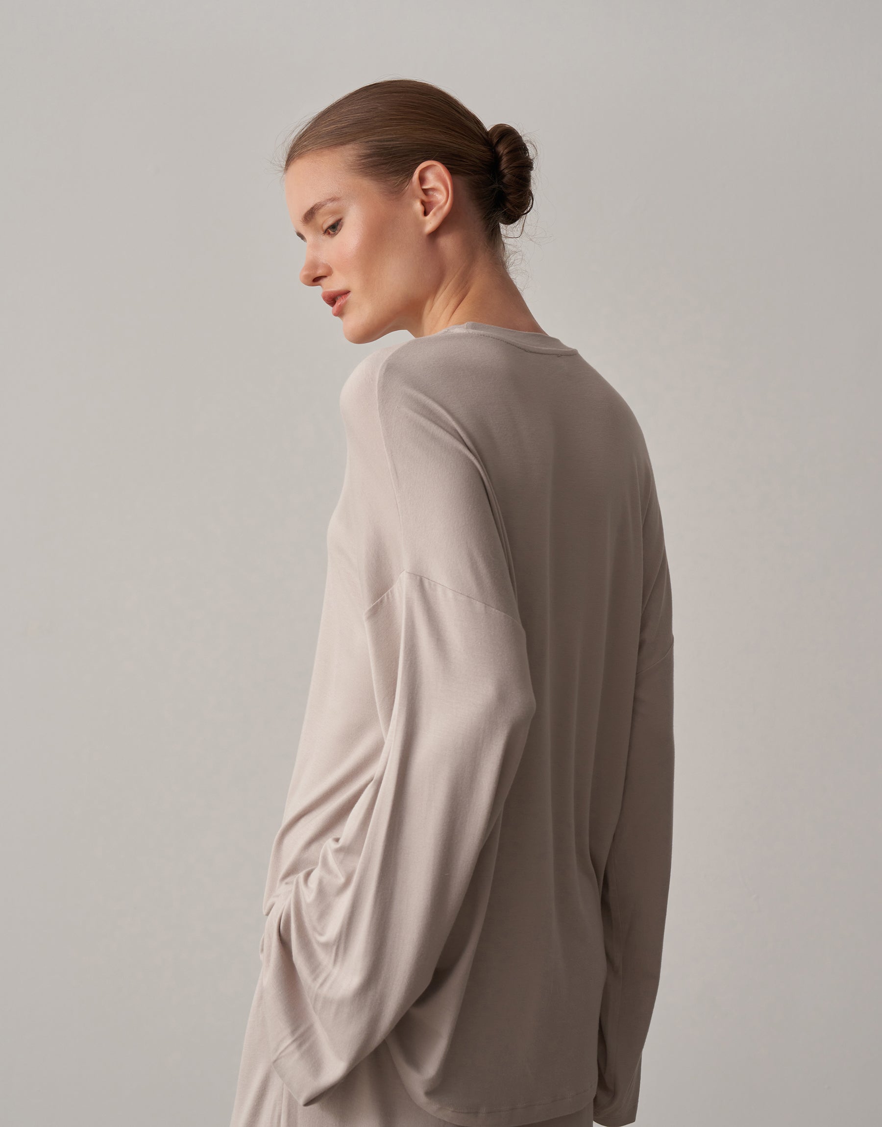 Relaxed Form Lie Blouse