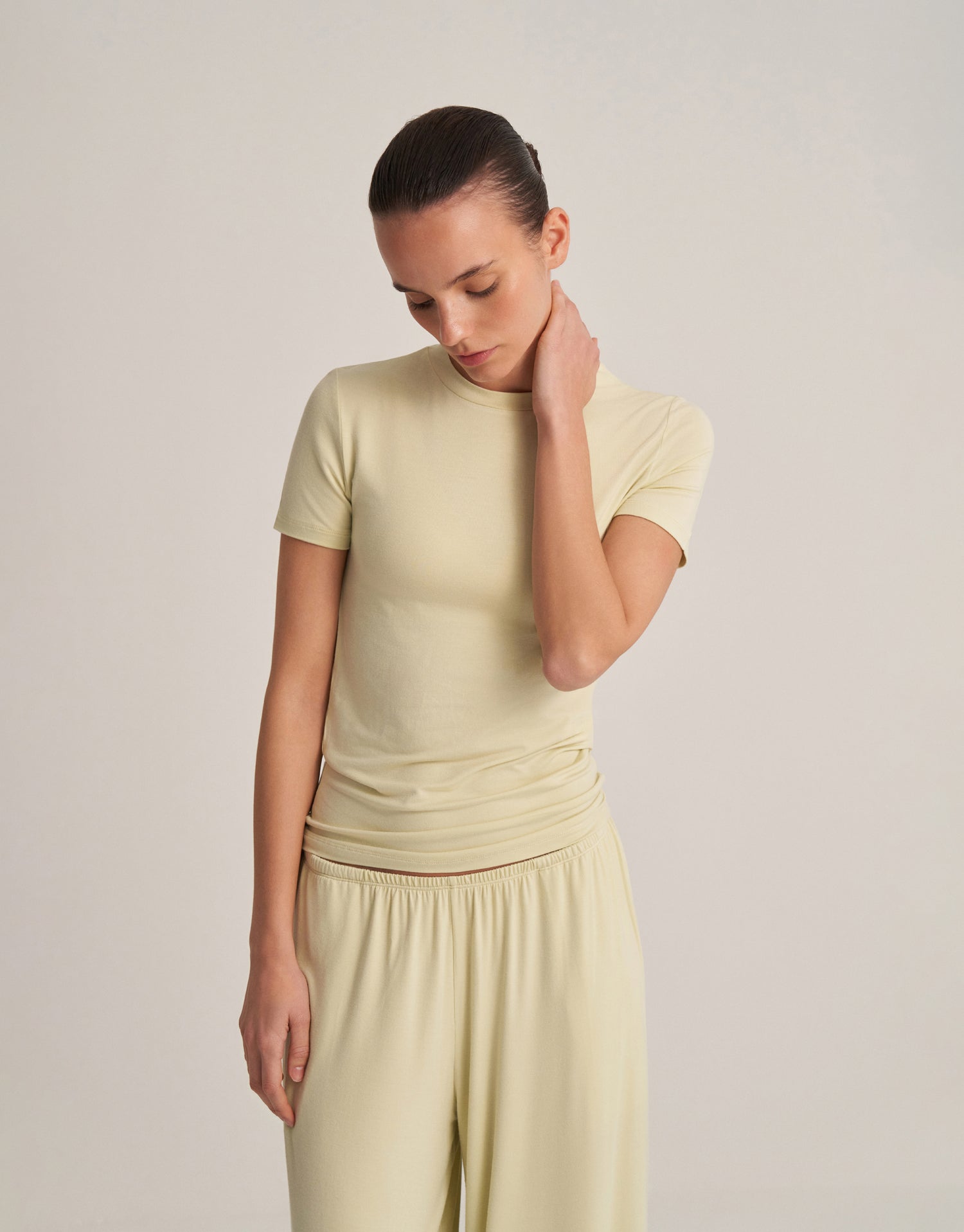 FIT CUT SHORT SLEEVE T-SHIRT LIME