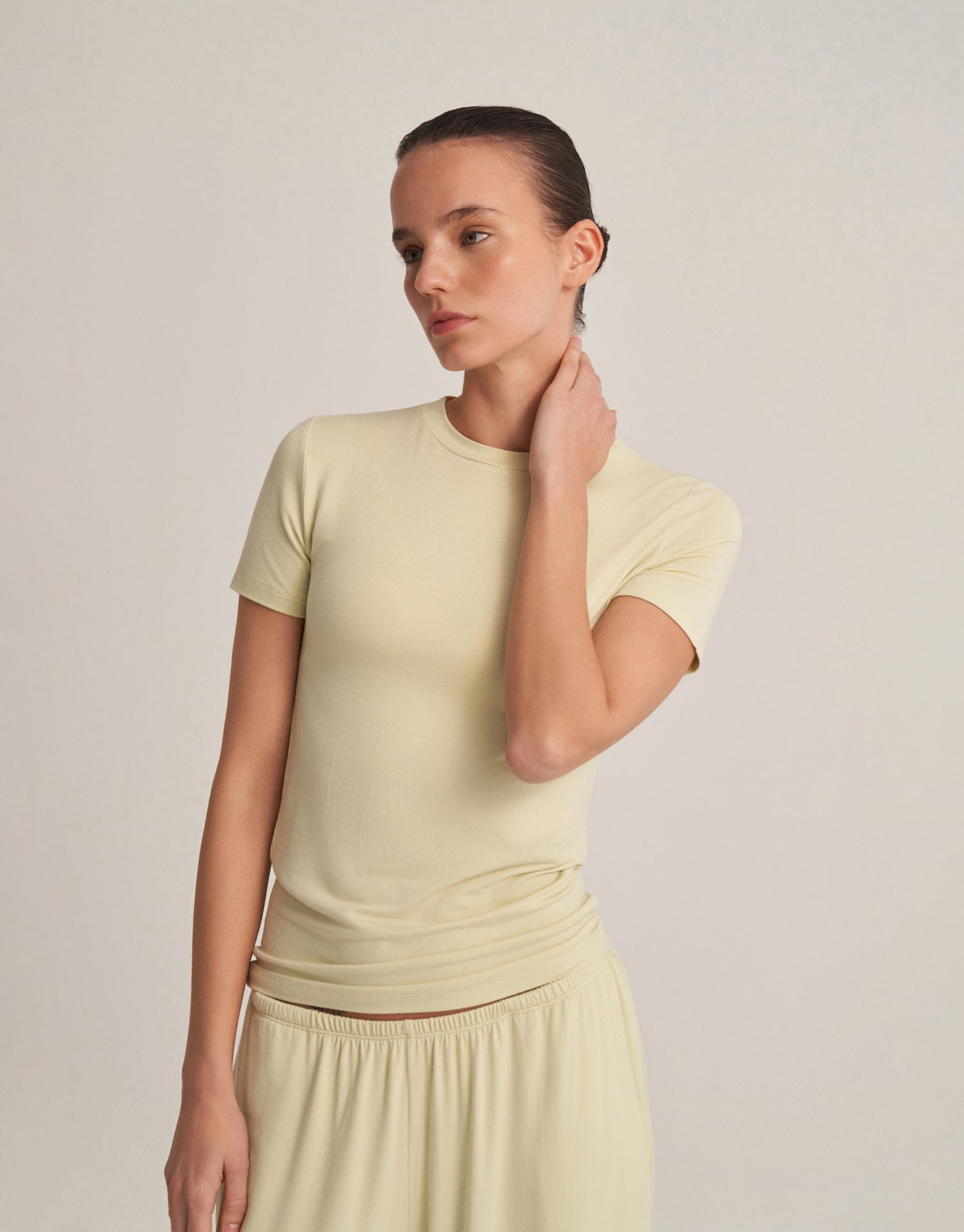 FIT CUT SHORT SLEEVE T-SHIRT LIME