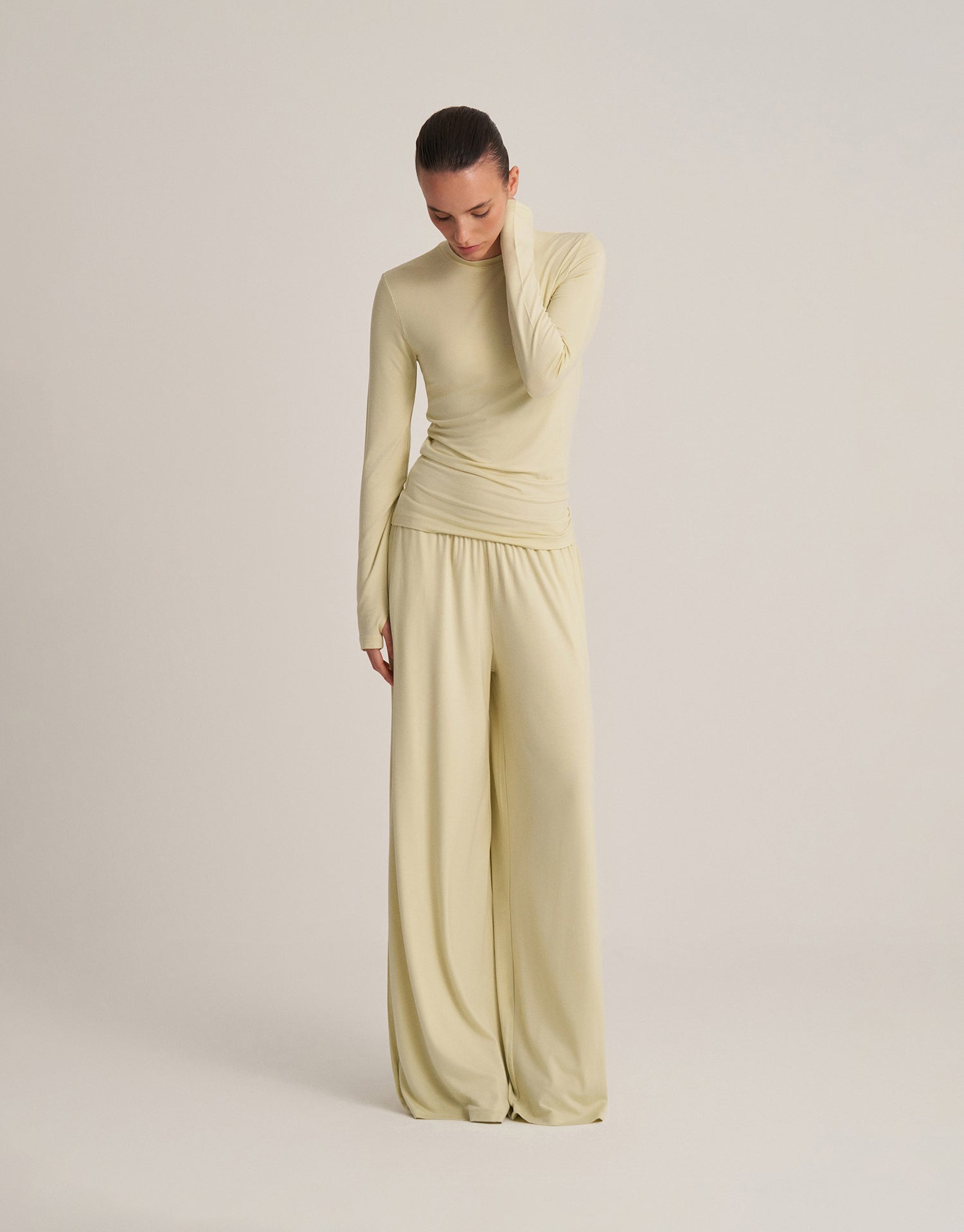 FIT CUT LONG SLEEVE T-SHIRT LIME