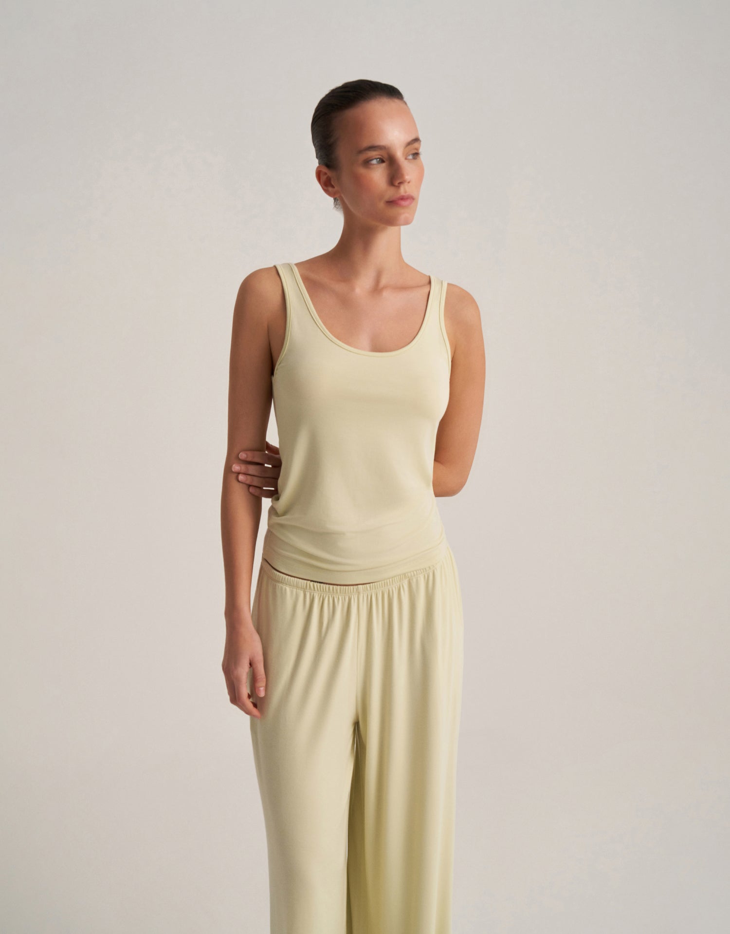 THICK STRAP TANK TOP LIME