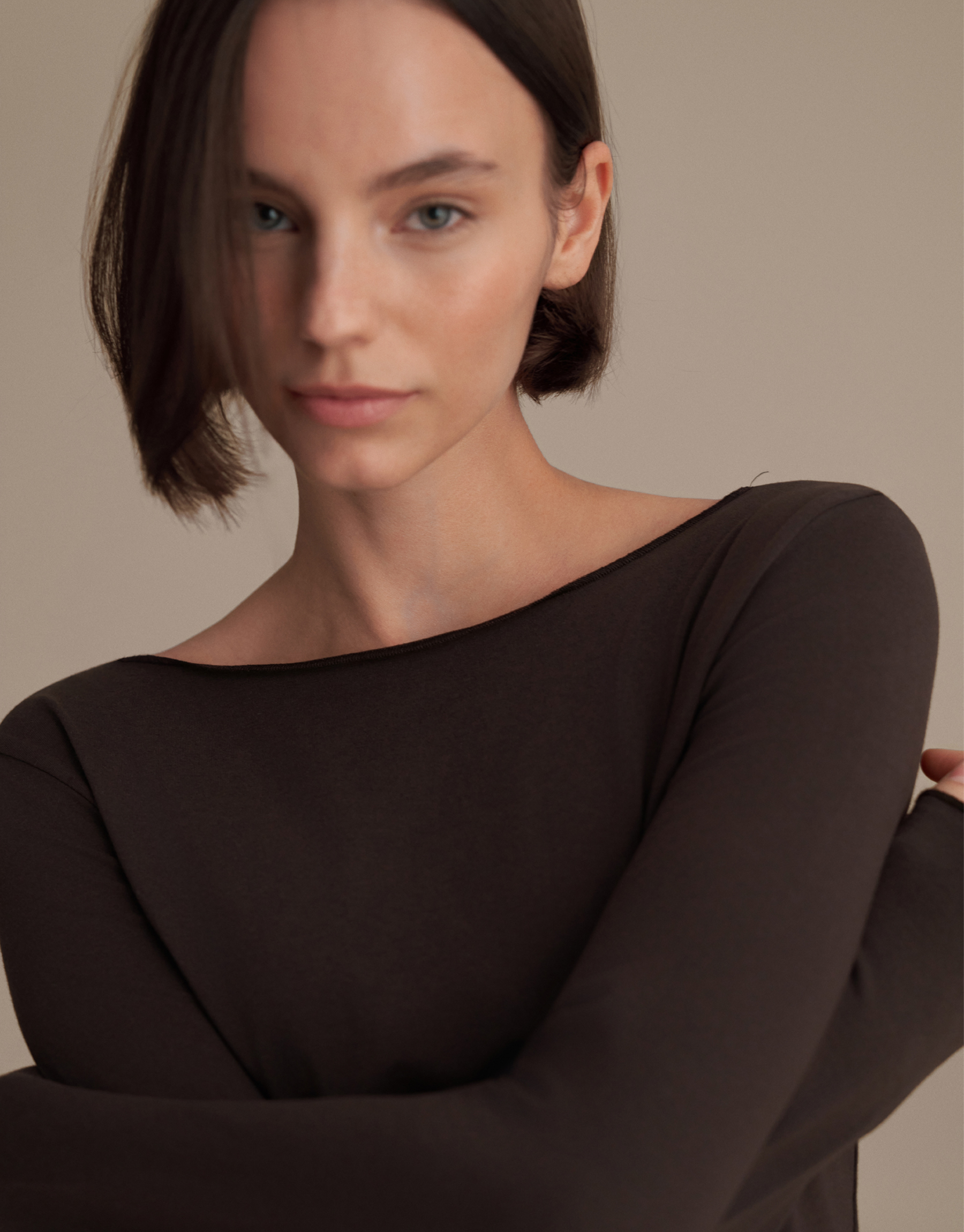 KAYIK YAKA UZUN KOLLU BLUZ ACI KAHVE