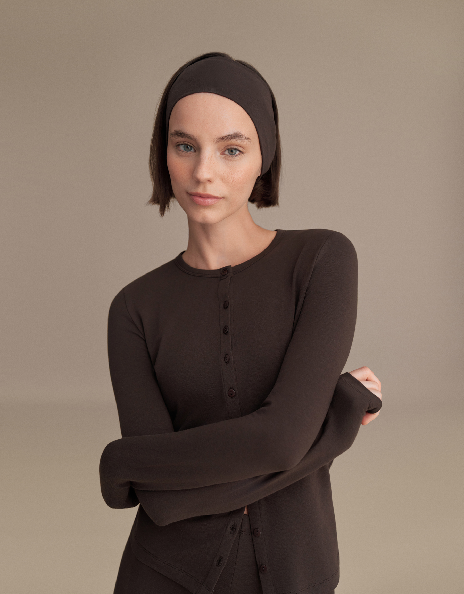 MİNİ DÜĞMELİ BLUZ ACI KAHVE