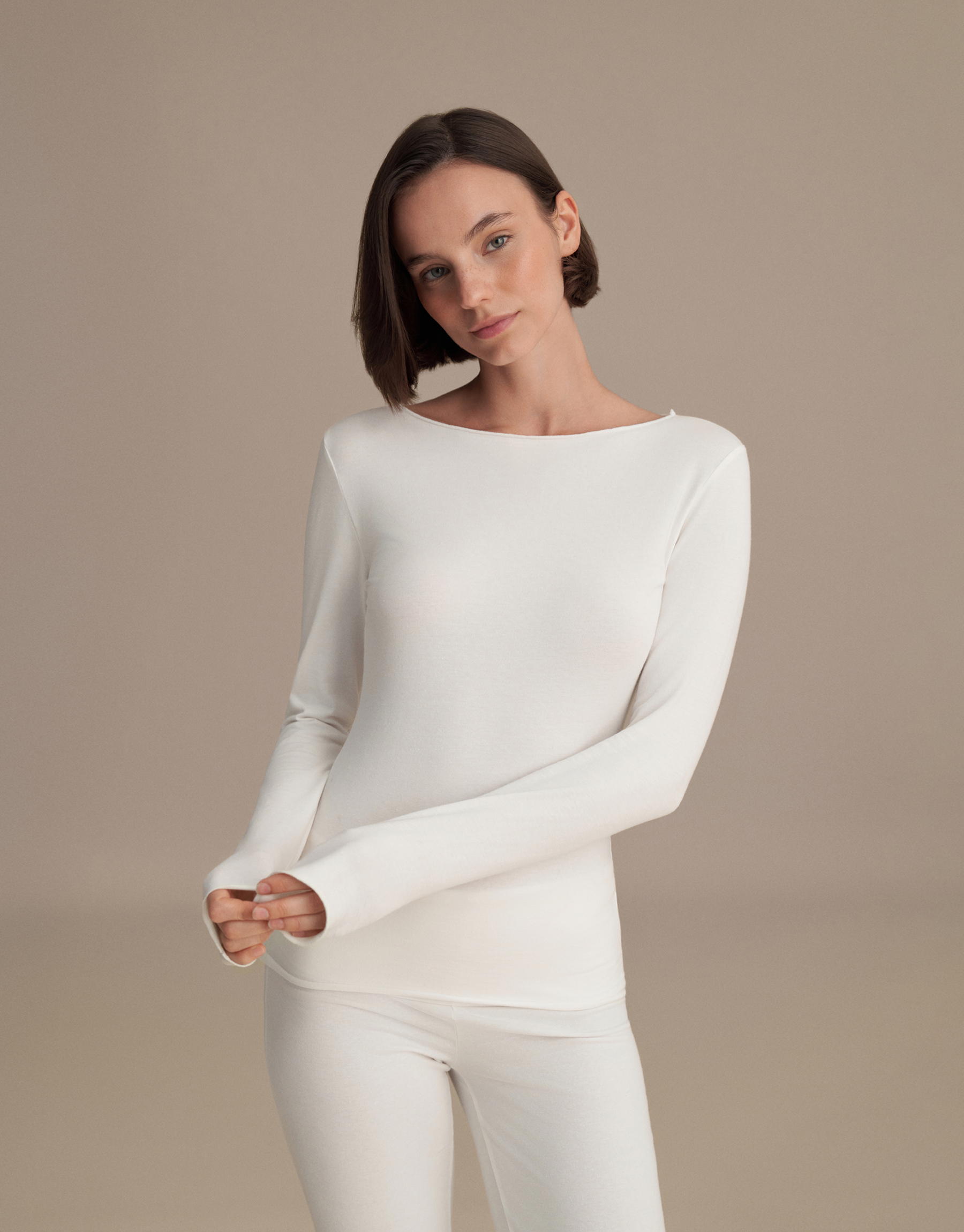 KAYIK YAKA UZUN KOLLU BLUZ EKRU