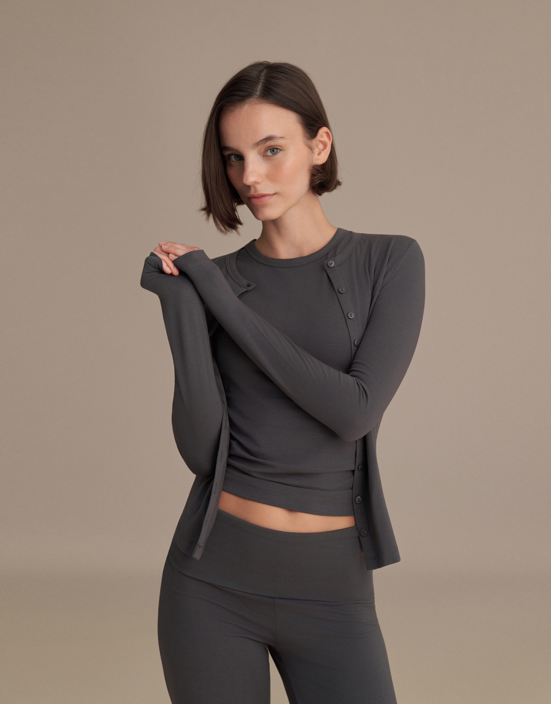 MİNİ DÜĞMELİ BLUZ FÜME