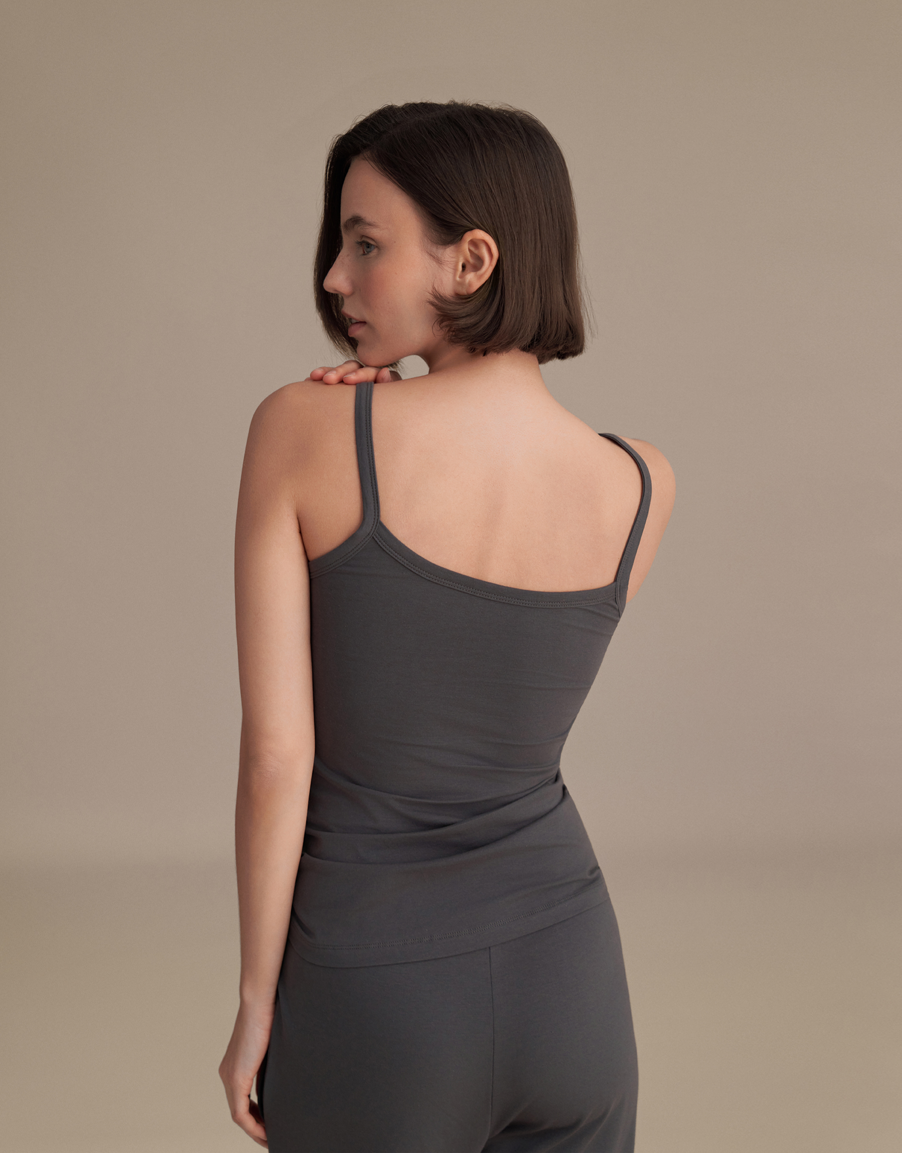 FIT, STRAPLESS TANK TOP, SMOKE GRAY