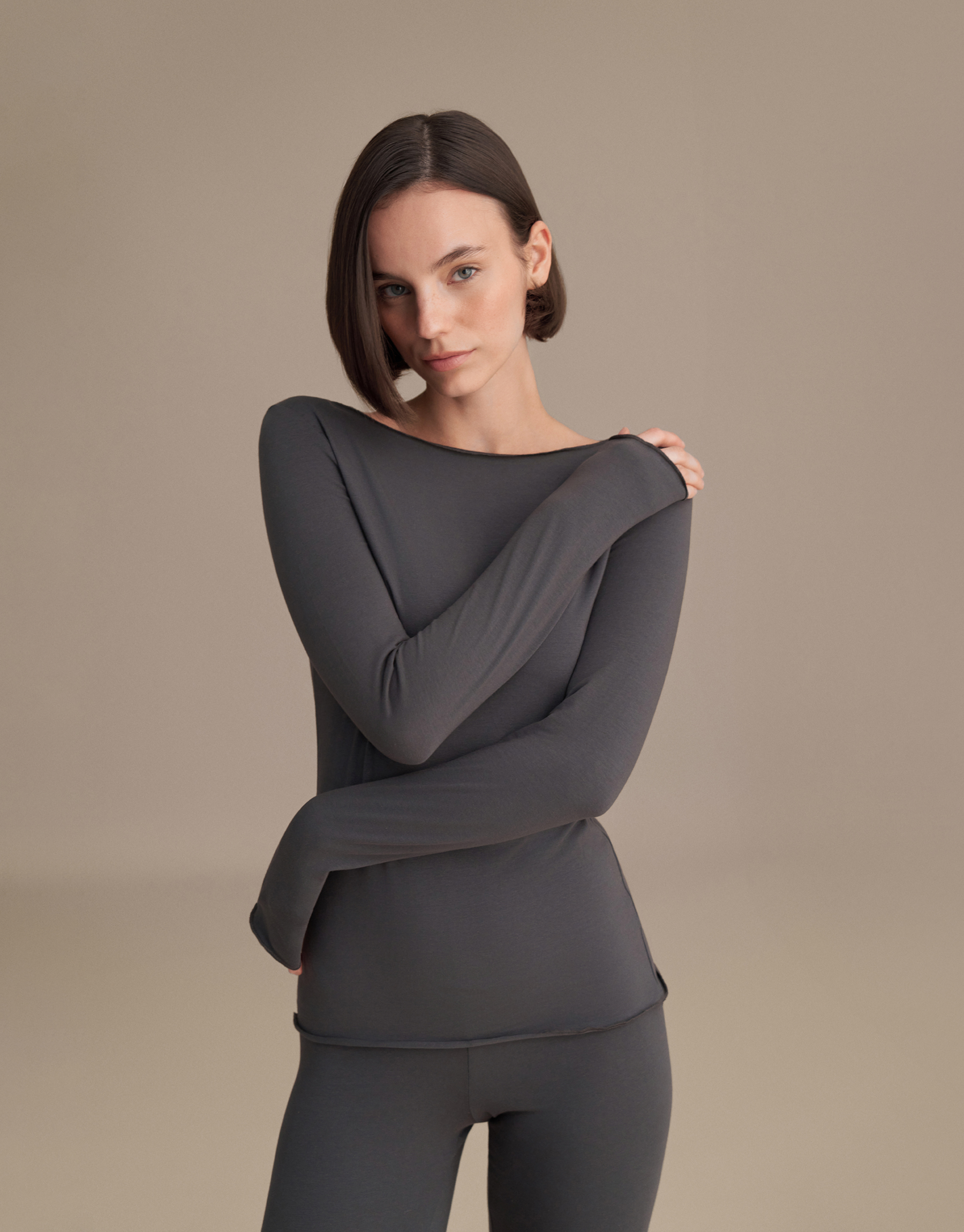 LONG-SLEEVED BASIC T-SHIRT, SMOKE GRAY