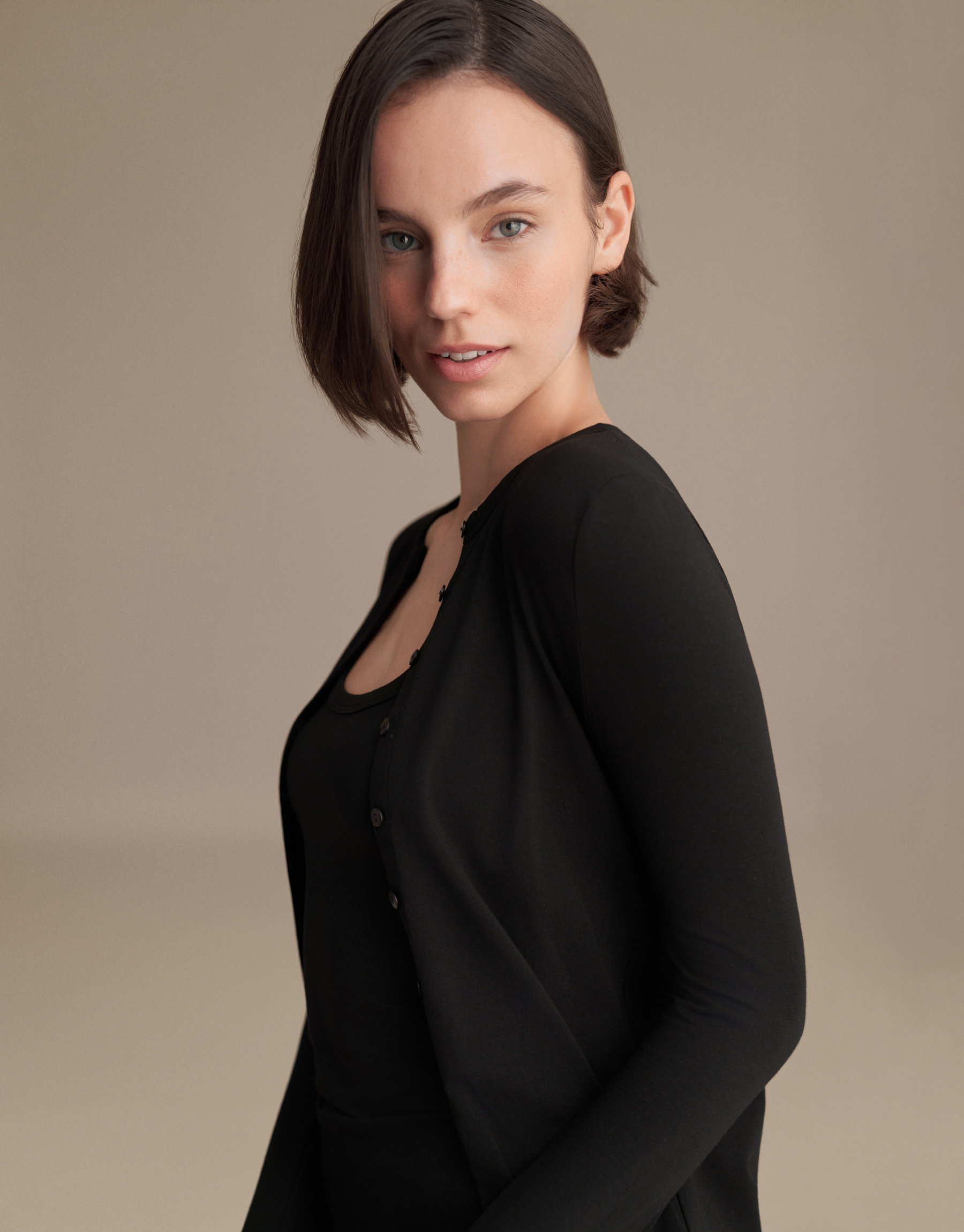 MİNİ DÜĞMELİ BLUZ SİYAH