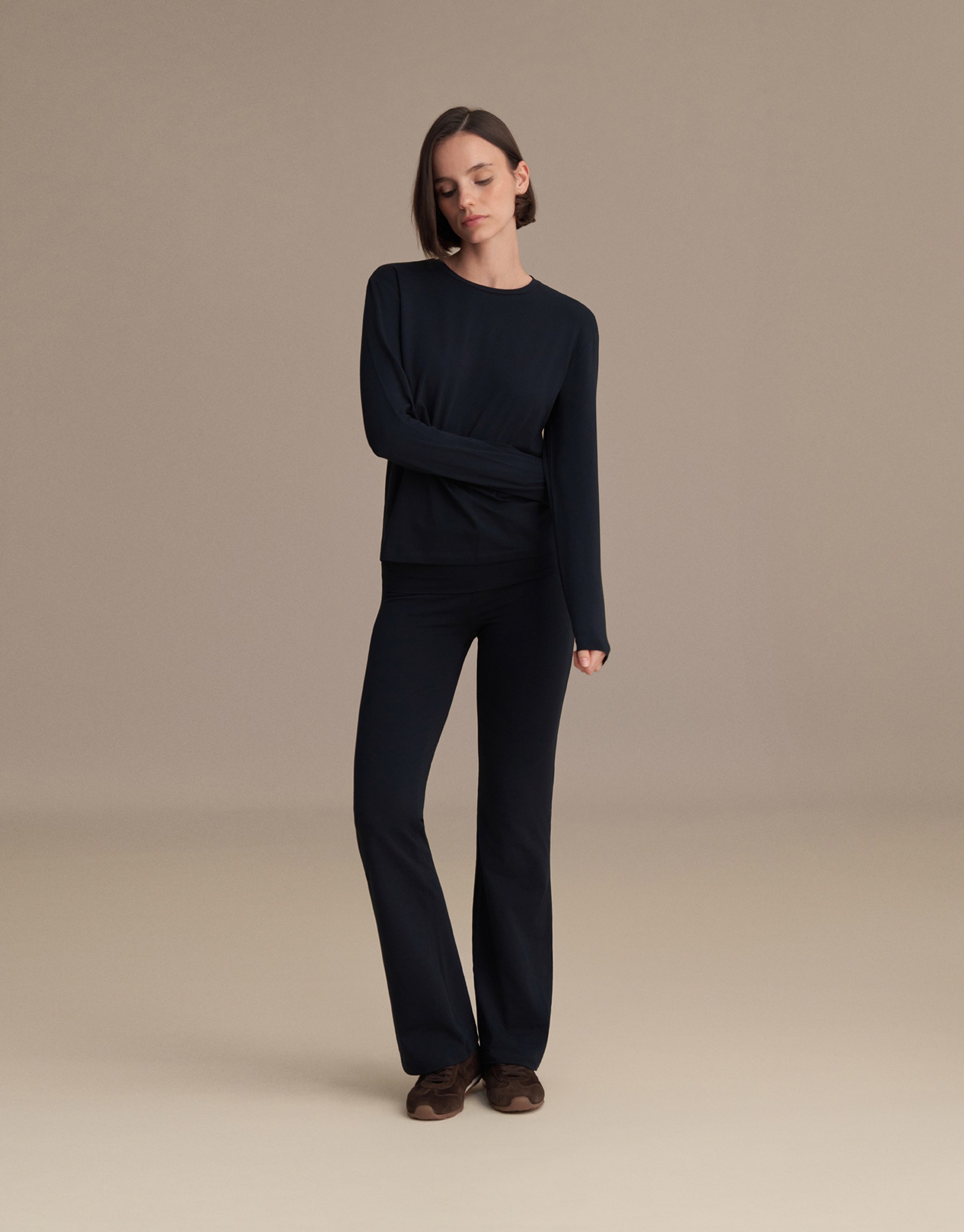 SHORT-SLEEVED BASIC T-SHIRT NAVY BLUE