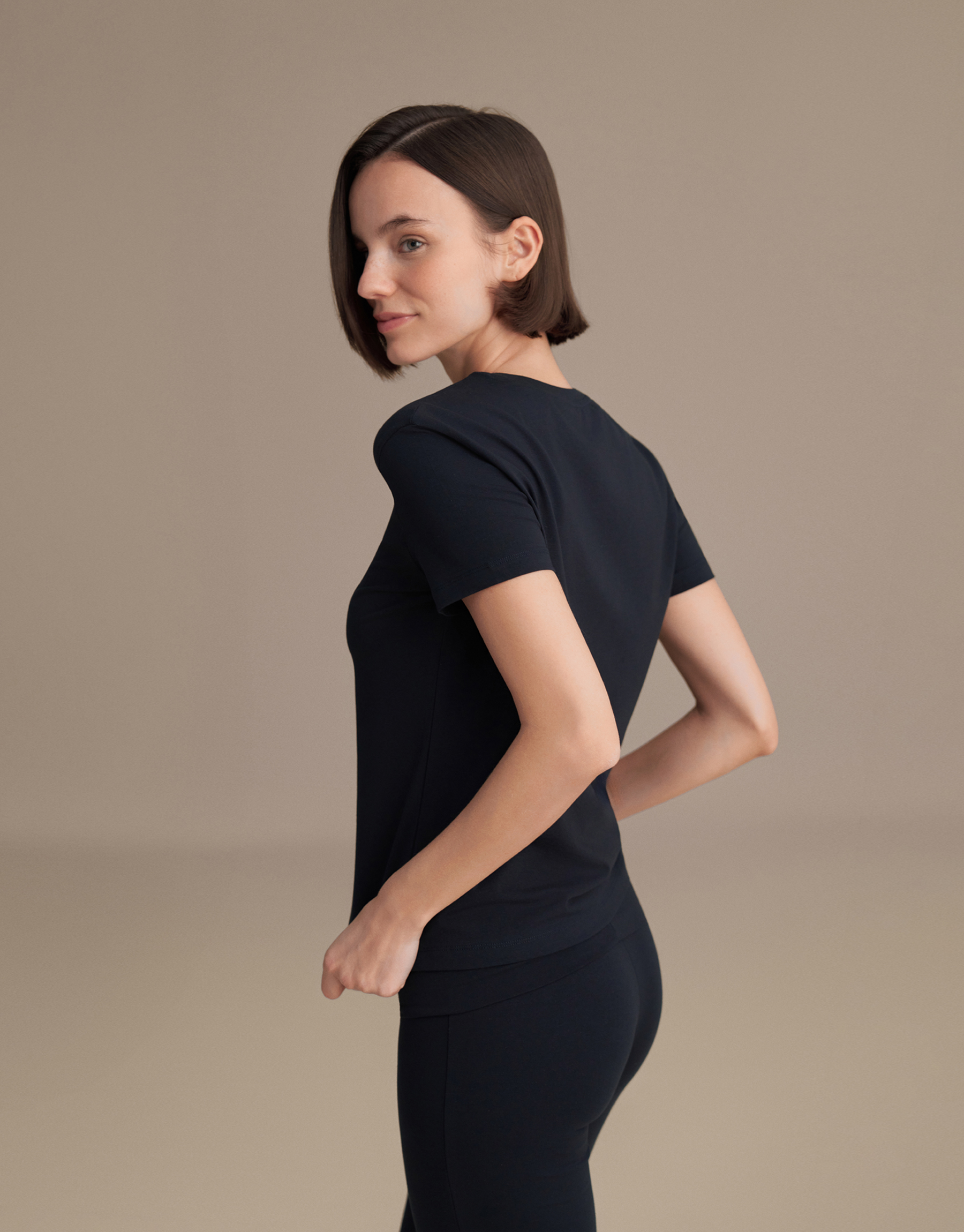 SHORT-SLEEVED BASIC T-SHIRT NAVY BLUE