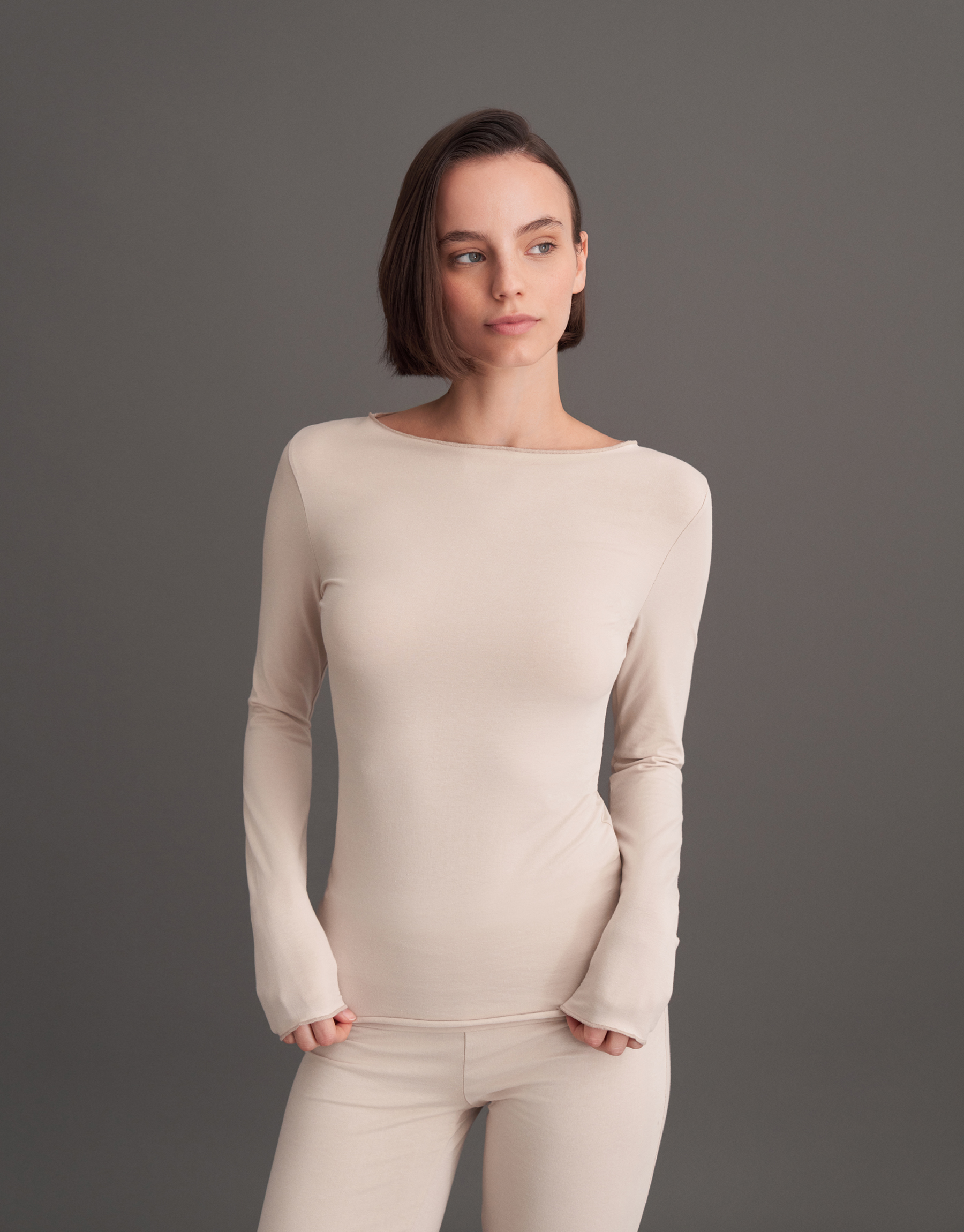 KAYIK YAKA UZUN KOLLU BLUZ KREM