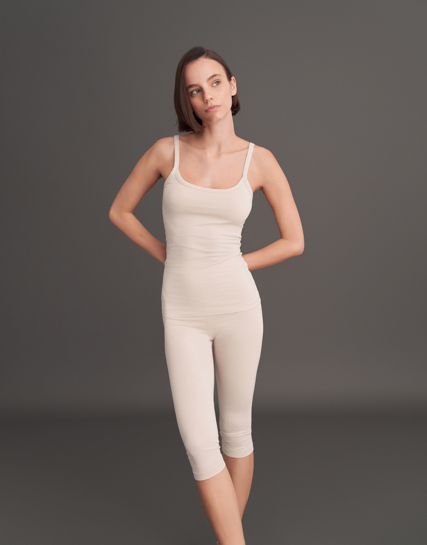FIT STRAPLESS TANK TOP CREAM