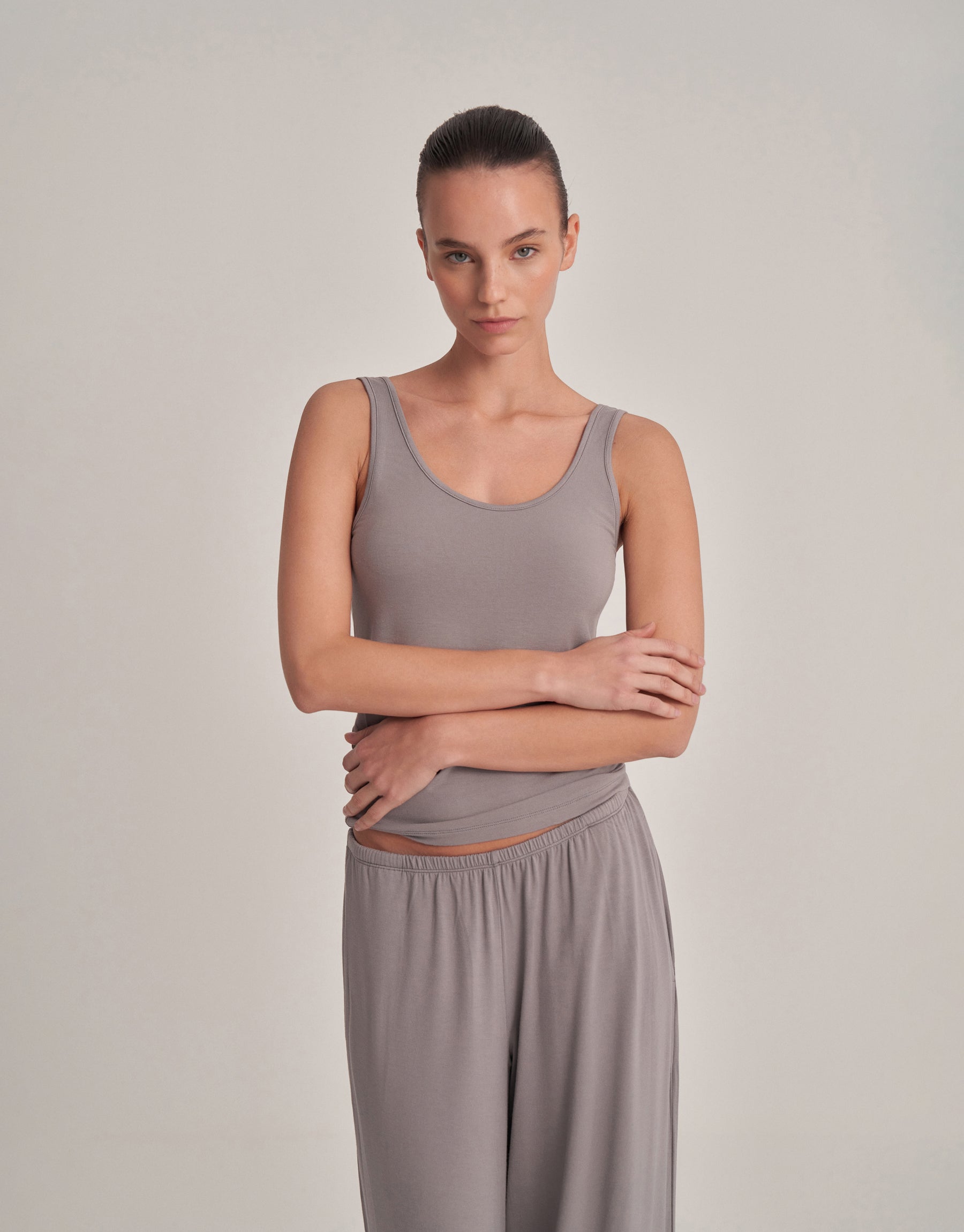 THICK STRAP TANK TOP ASH GRAY