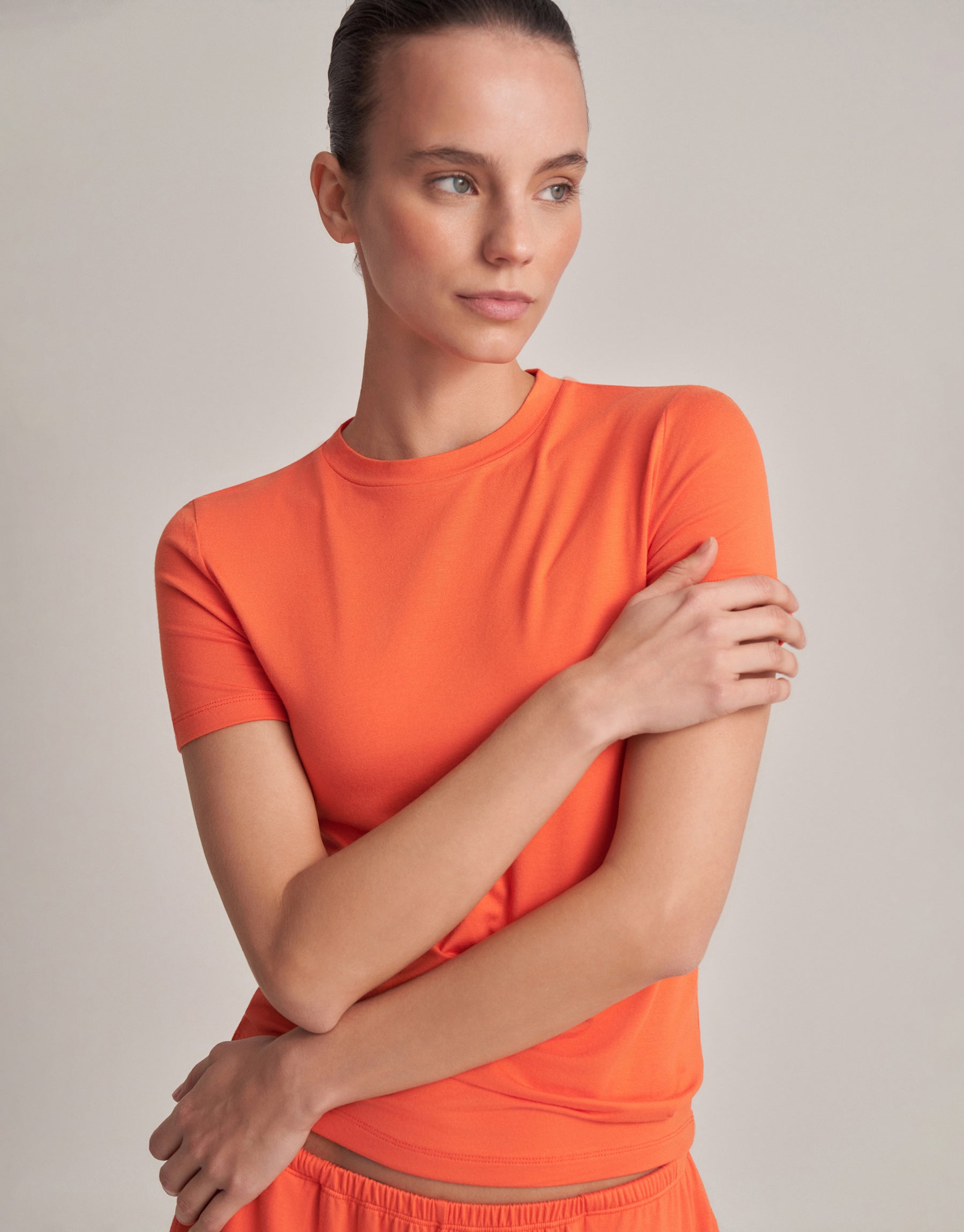 FIT CUT SHORT SLEEVE T-SHIRT ORANGE