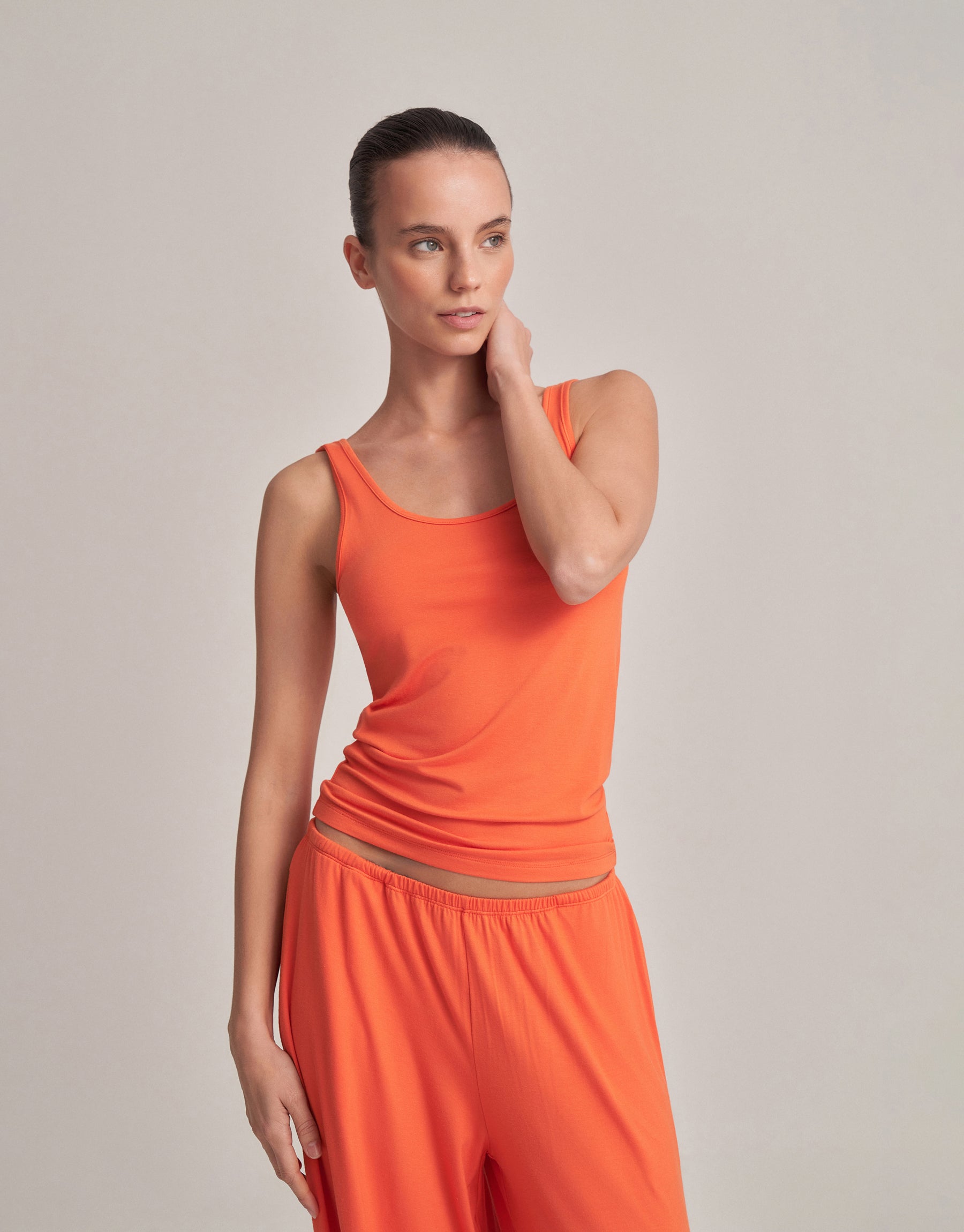 THICK STRAP ORANGE TANK TOP