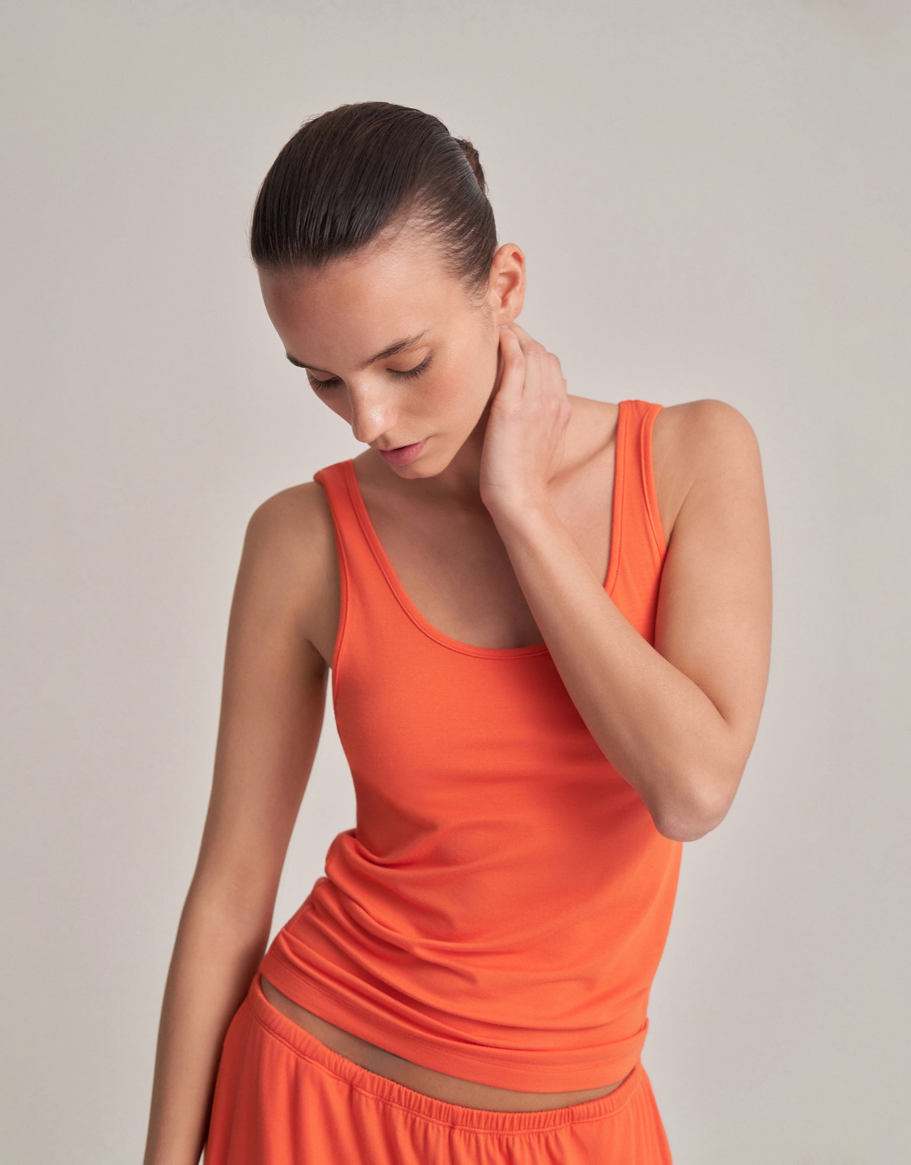 THICK STRAP ORANGE TANK TOP