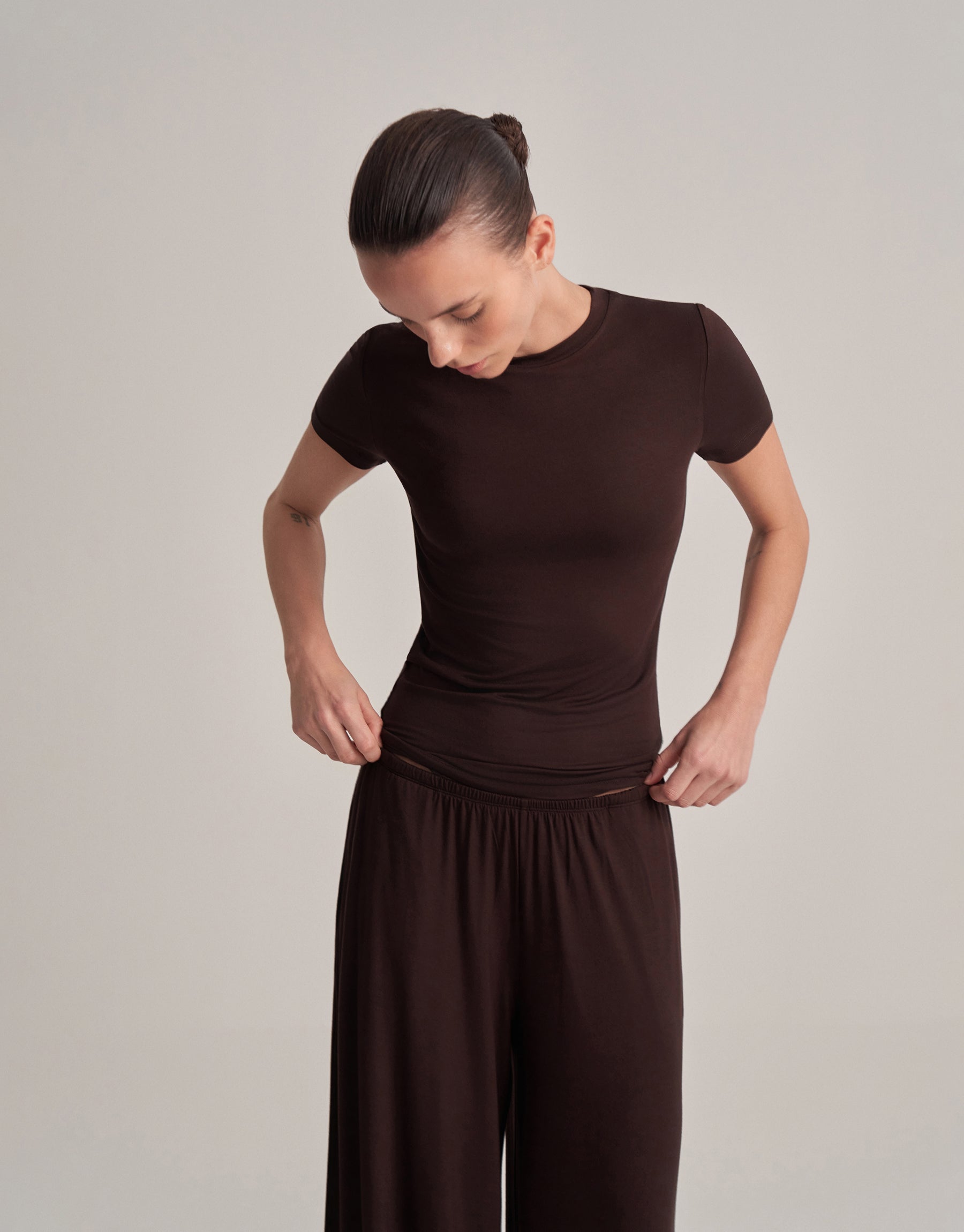 RAHAT DÖKÜMLÜ PANTOLON ACI KAHVE