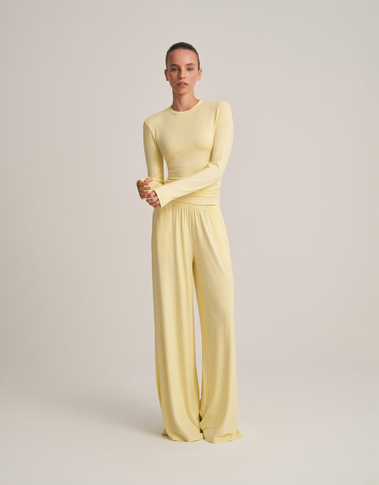 FIT KESIM UZUN KOLLU T-SHIRT TEREYAĞ SARISI