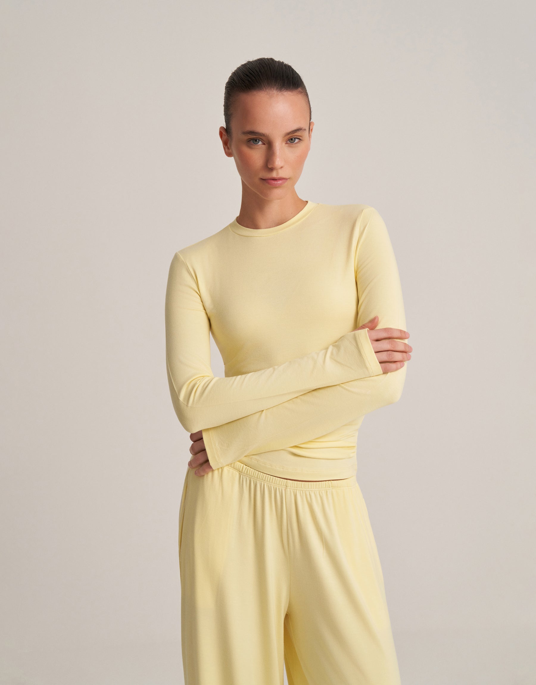 FIT FIT LONG-SLEEVE T-SHIRT BUTTER YELLOW