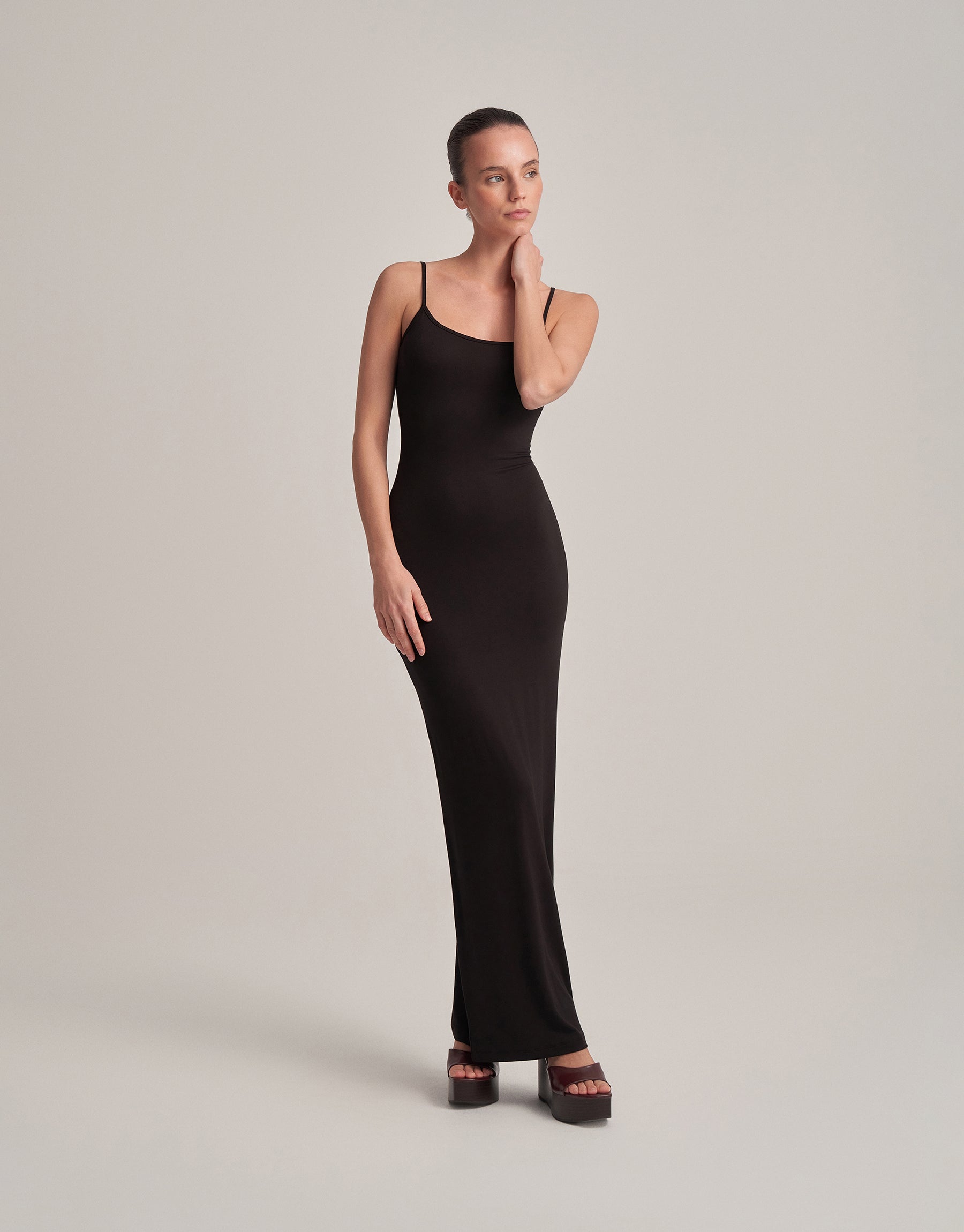 BACKLESS STRAPLESS LONG DRESS, BLACK