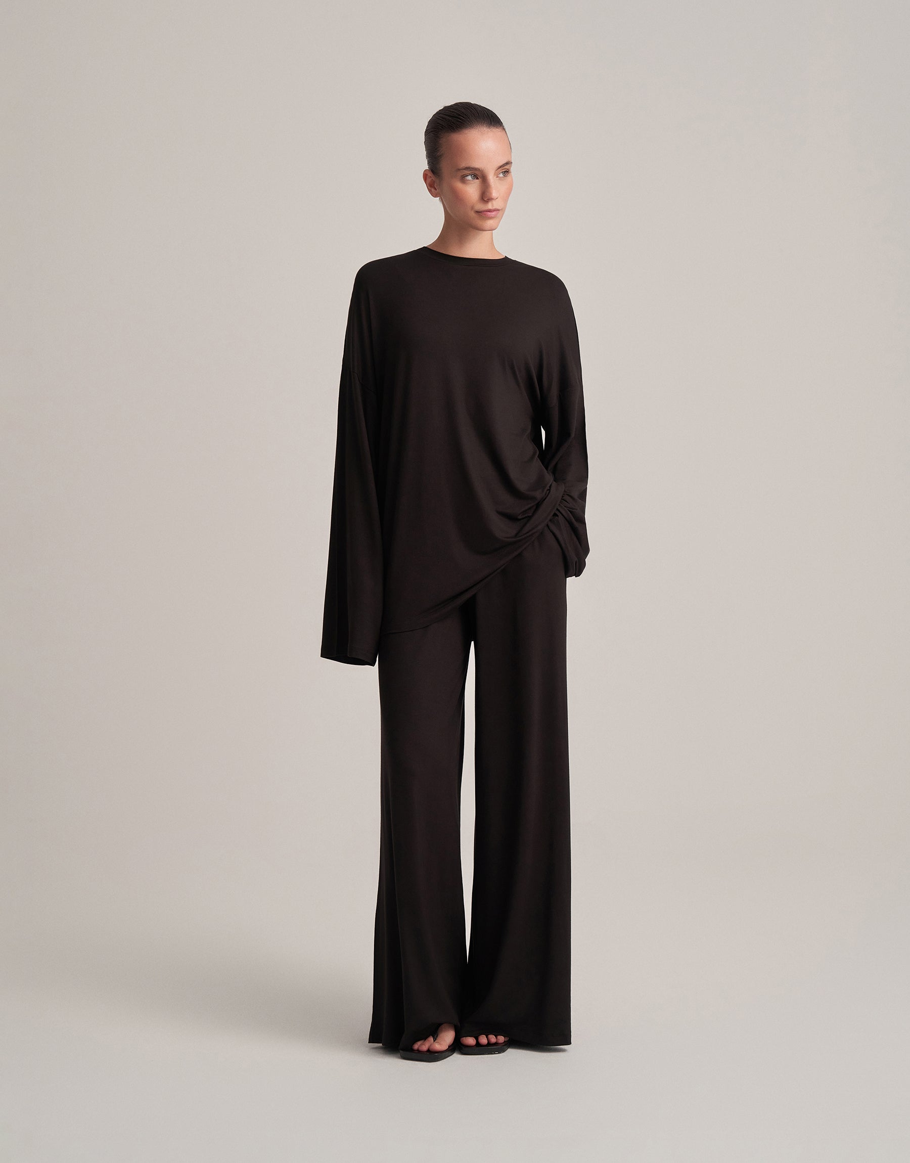 RELAXED FIT BLOUSE, BLACK.