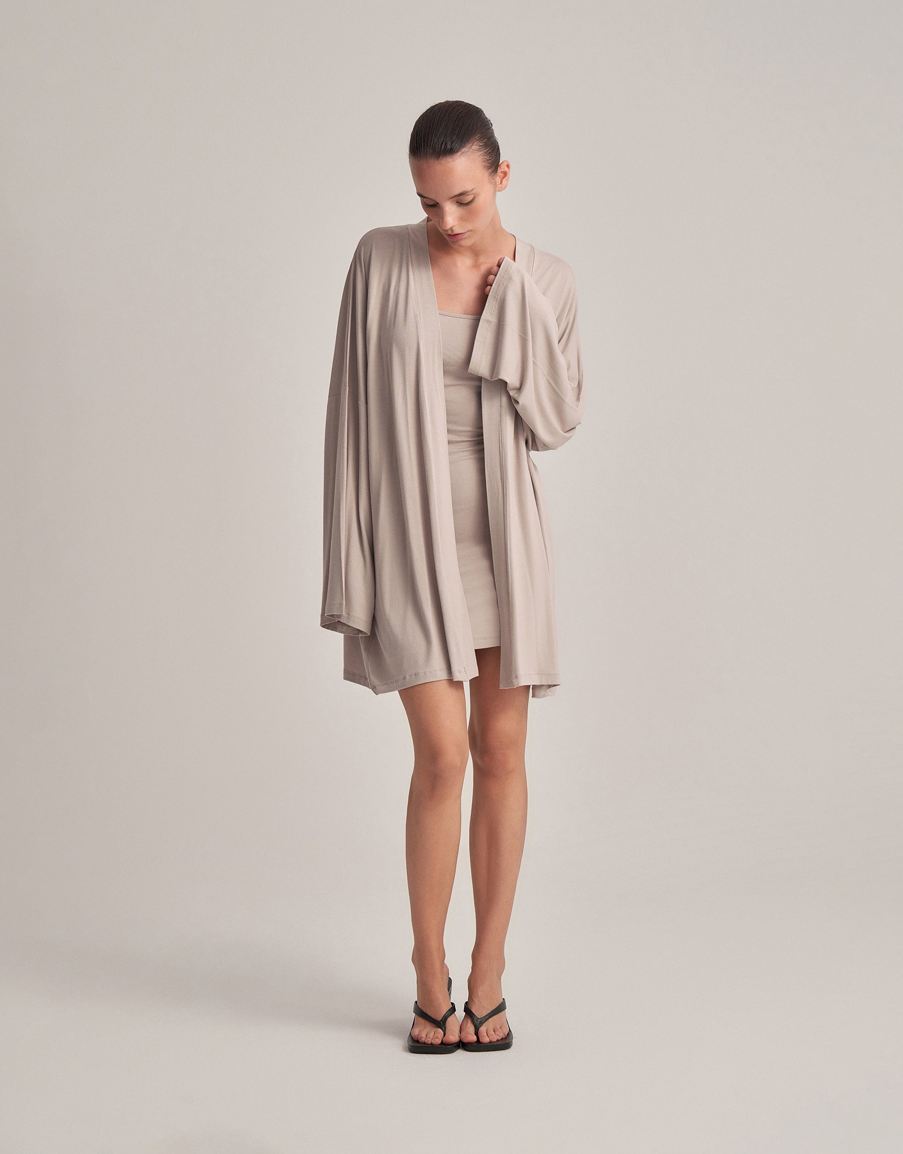 BACKLESS STRAPLESS SHORT DRESS WITH STONES