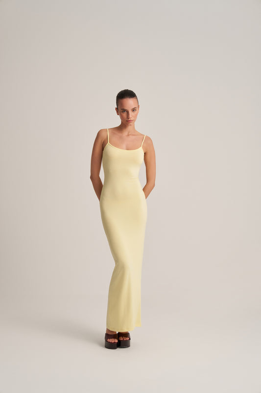 SIRT DEKOLTELİ ASKILI UZUN ELBİSE TEREYAĞI SARISI